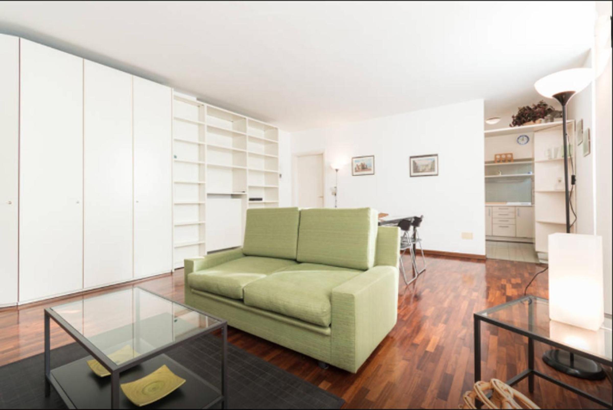 De Lellis en Turin — hotel room