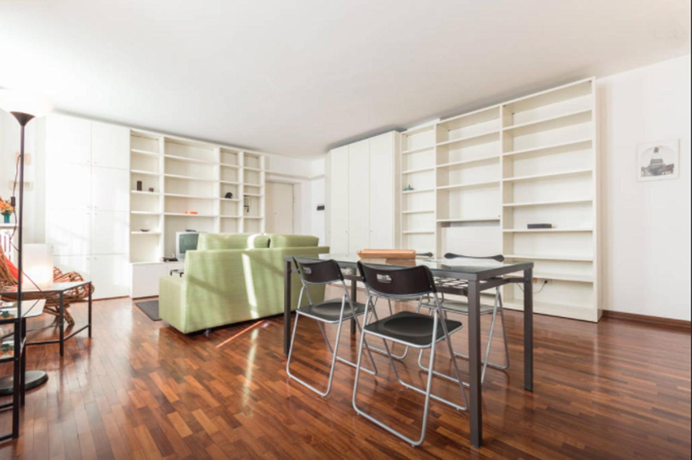 De Lellis en Turin — hotel room