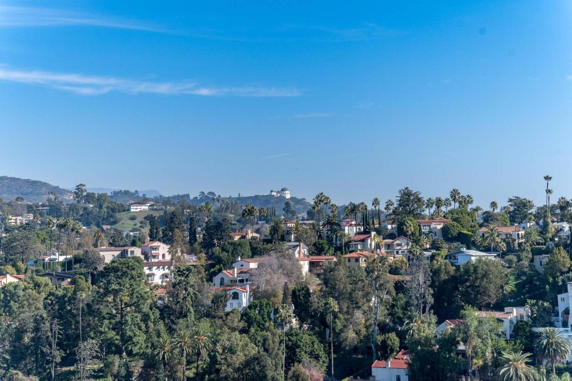 Hollywood Hideaway