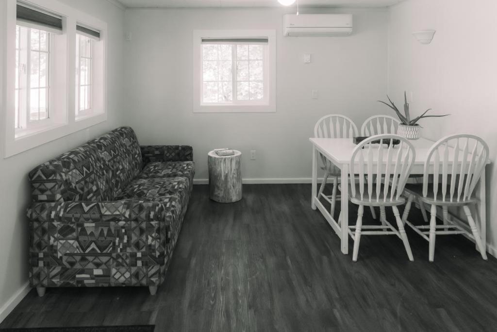 Barefoot Villas and Retreat