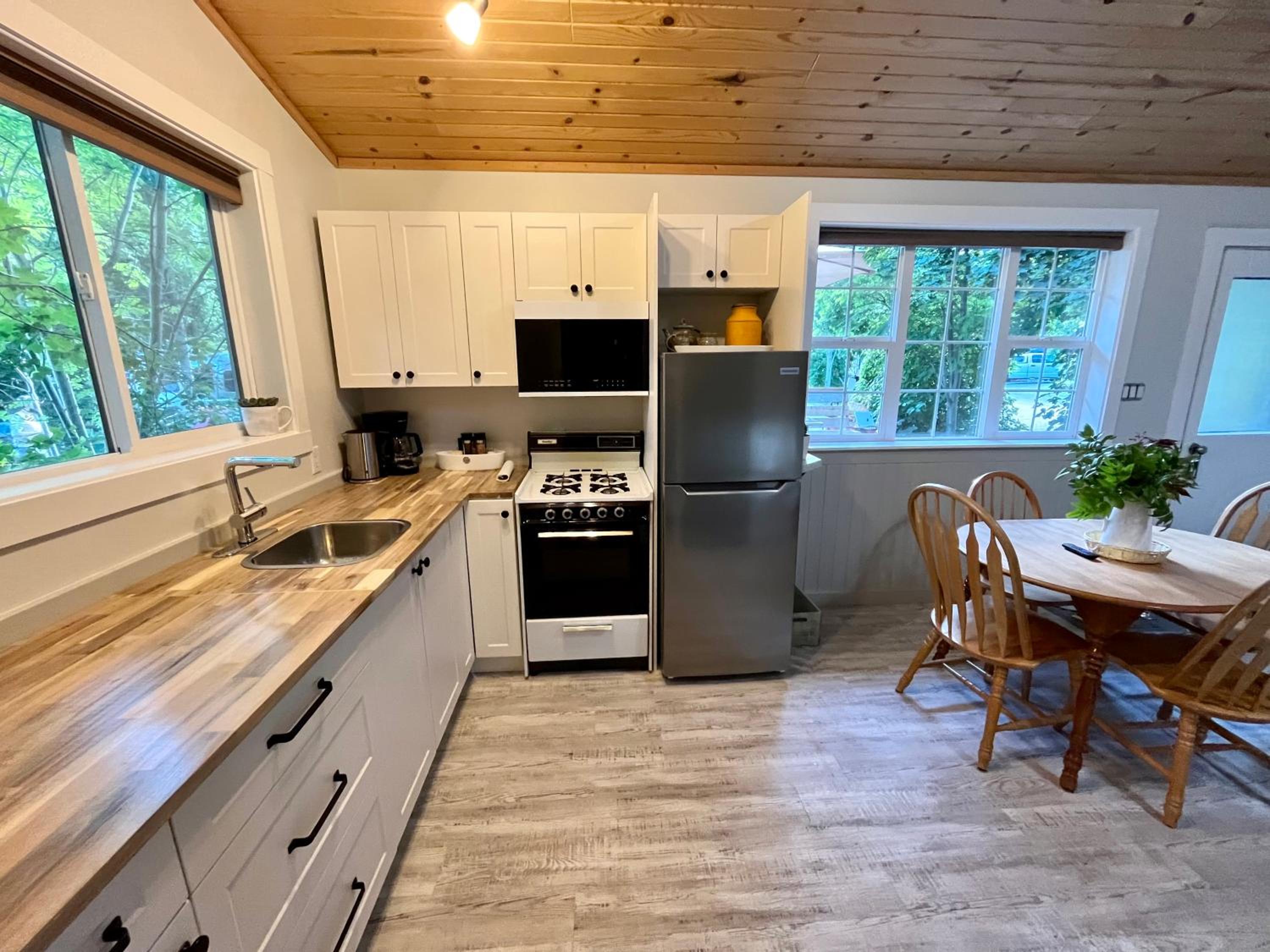 Barefoot Villas and Retreat