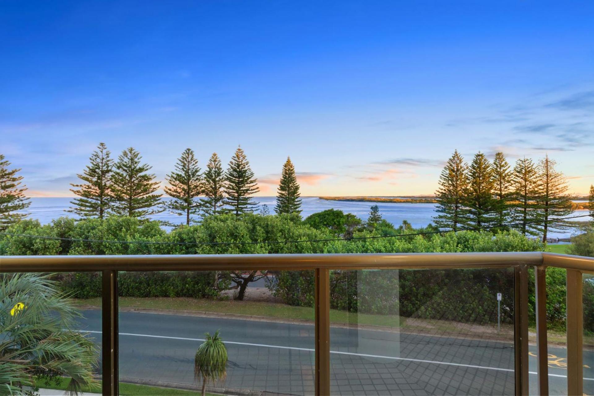Araluen Unit 6 Bulcock Beach QLD