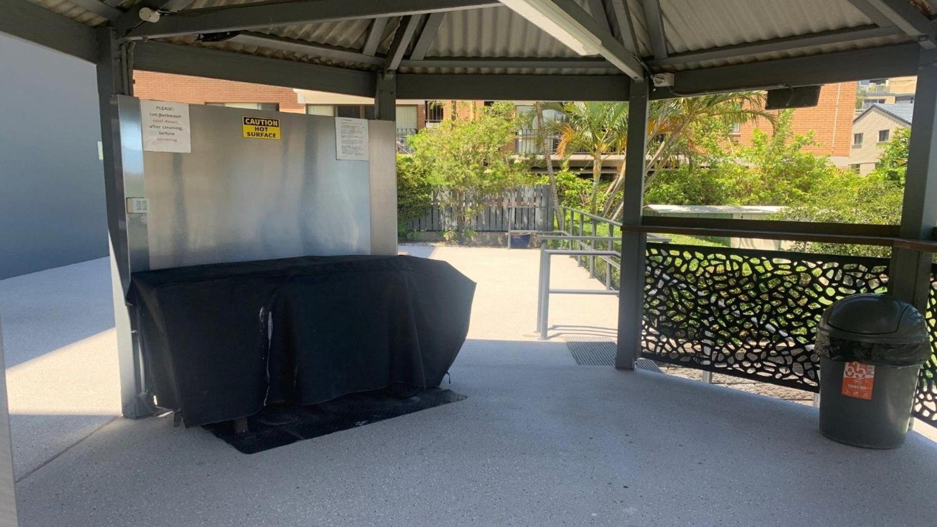 Cheltenham Apartments Unit 6 Kings Beach QLD