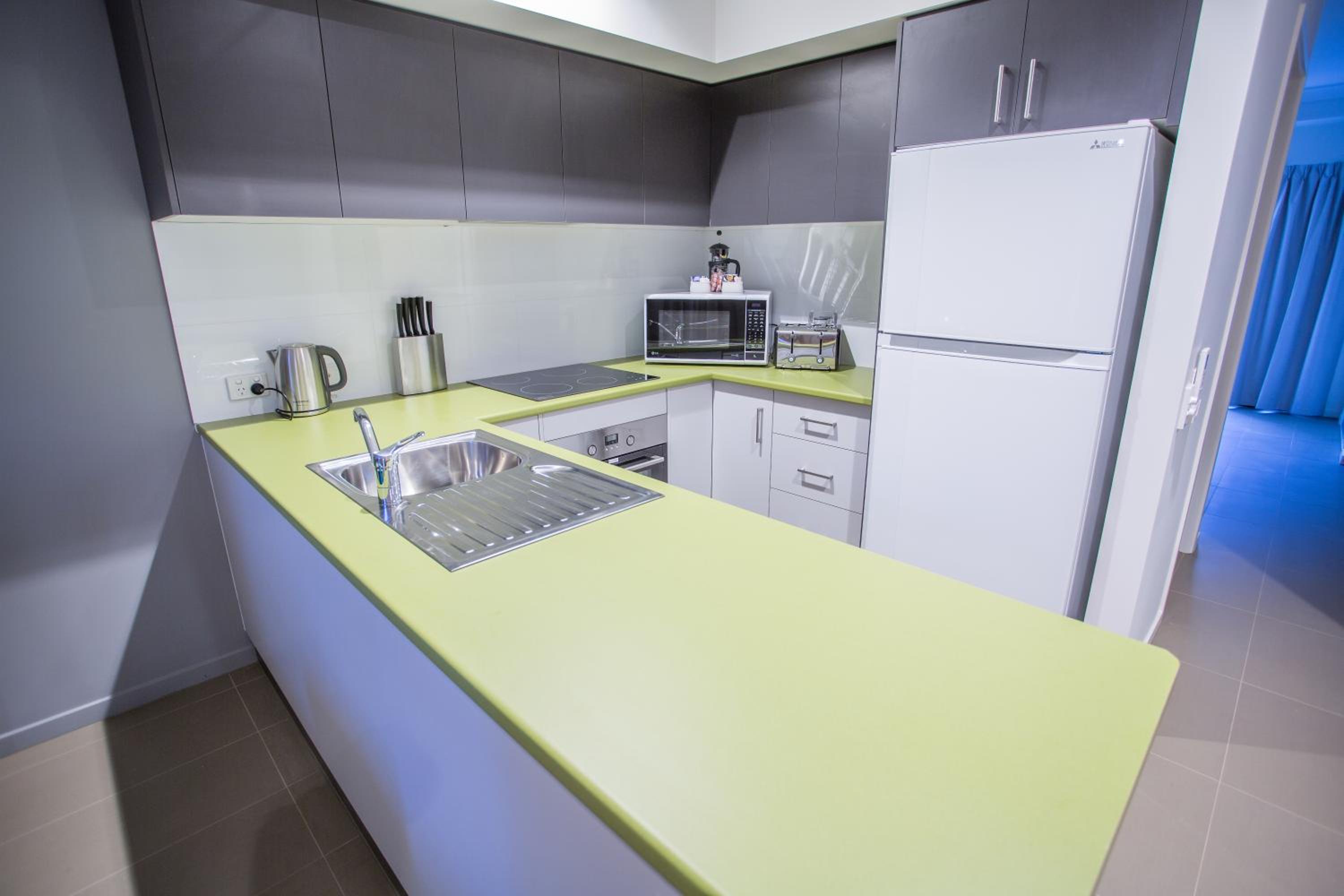 Spinifex Motel and Serviced Apartments
