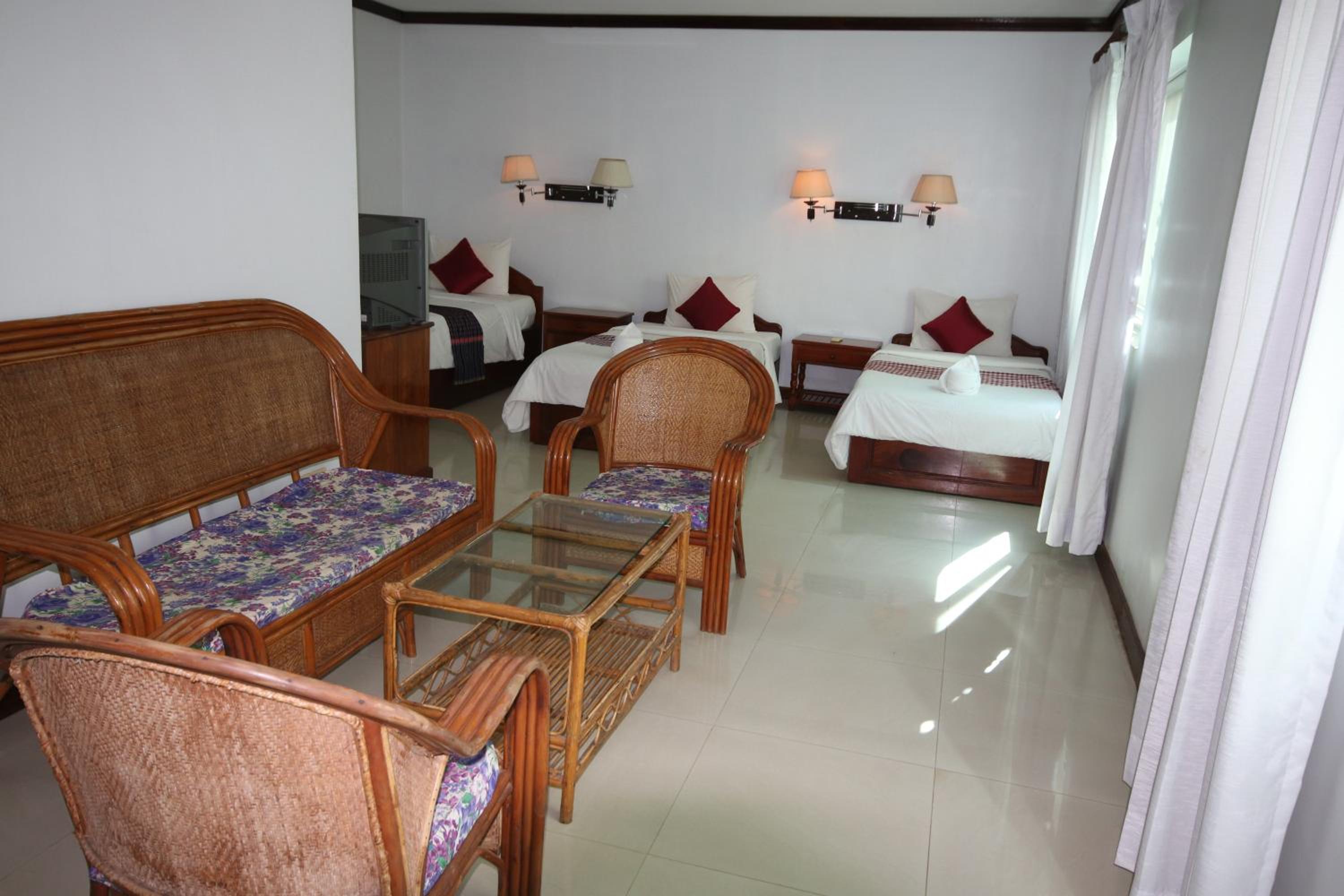 Mom's Guesthouse