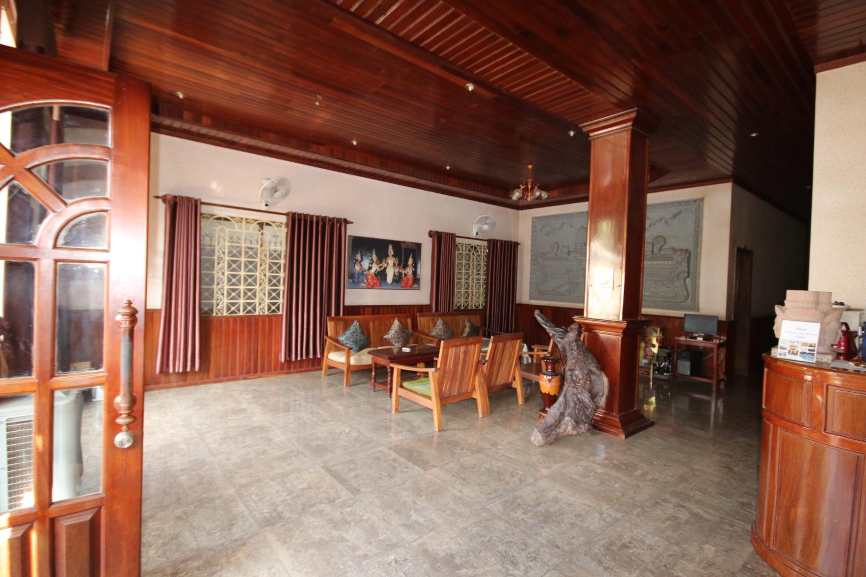 Mom's Guesthouse