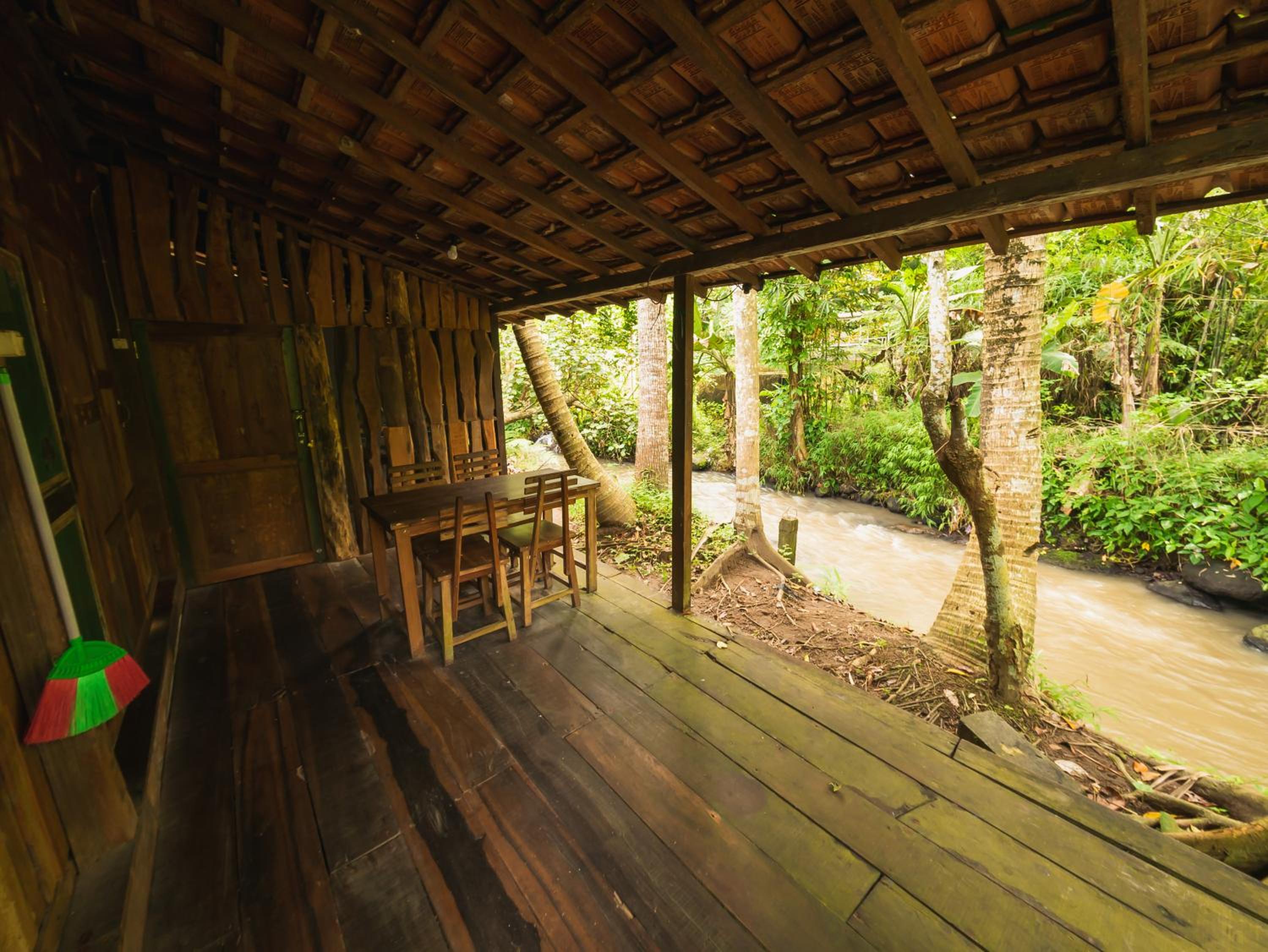 Villa Kampung Ayem Riverside view 2