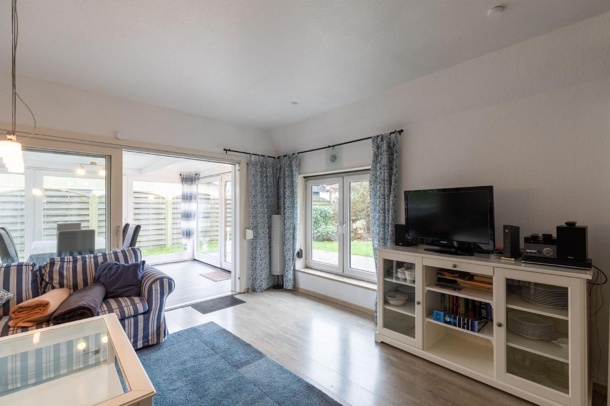 Strandrose view 3