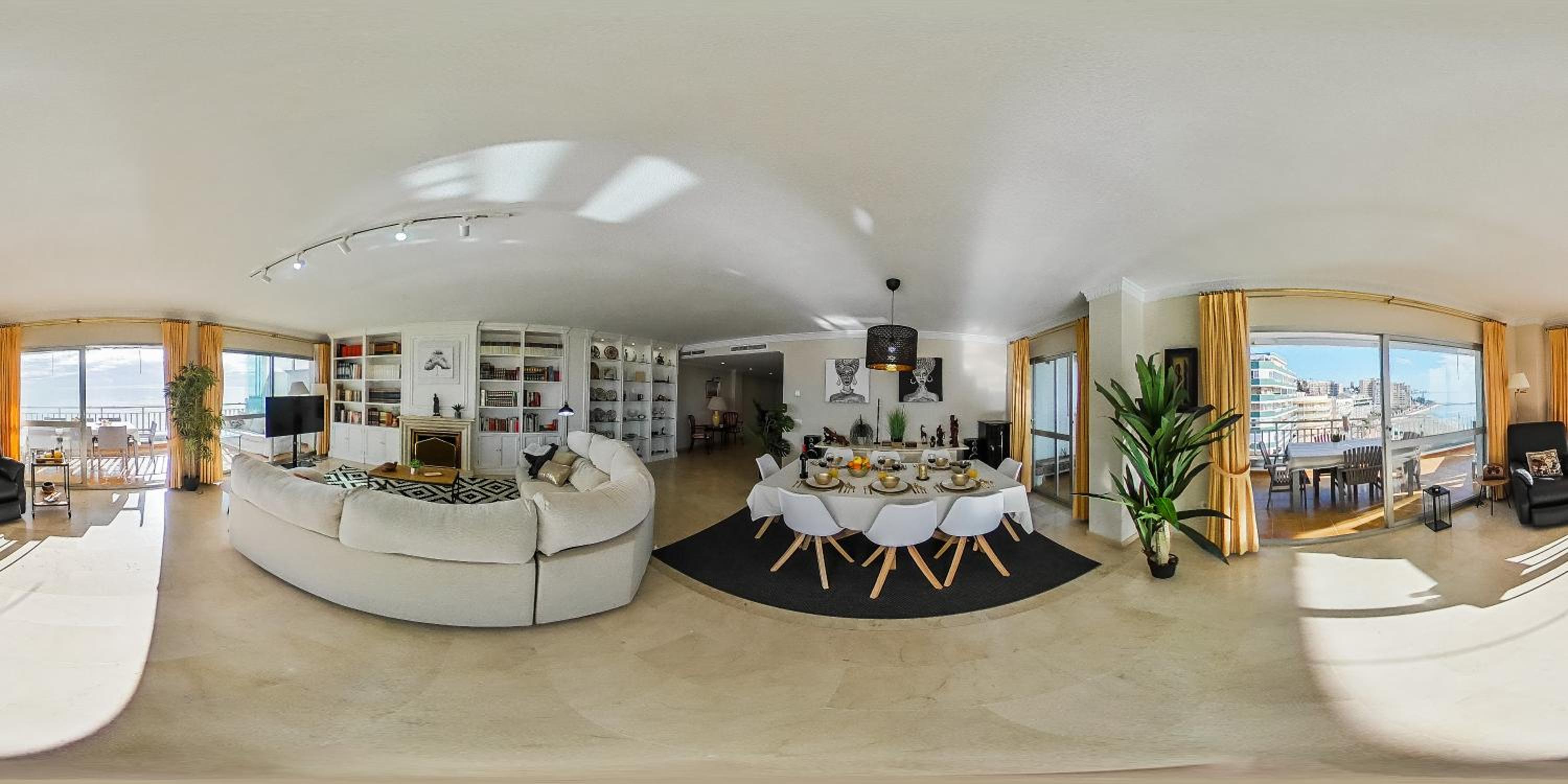 Super Exclusive Beach Fuengirola with free parking