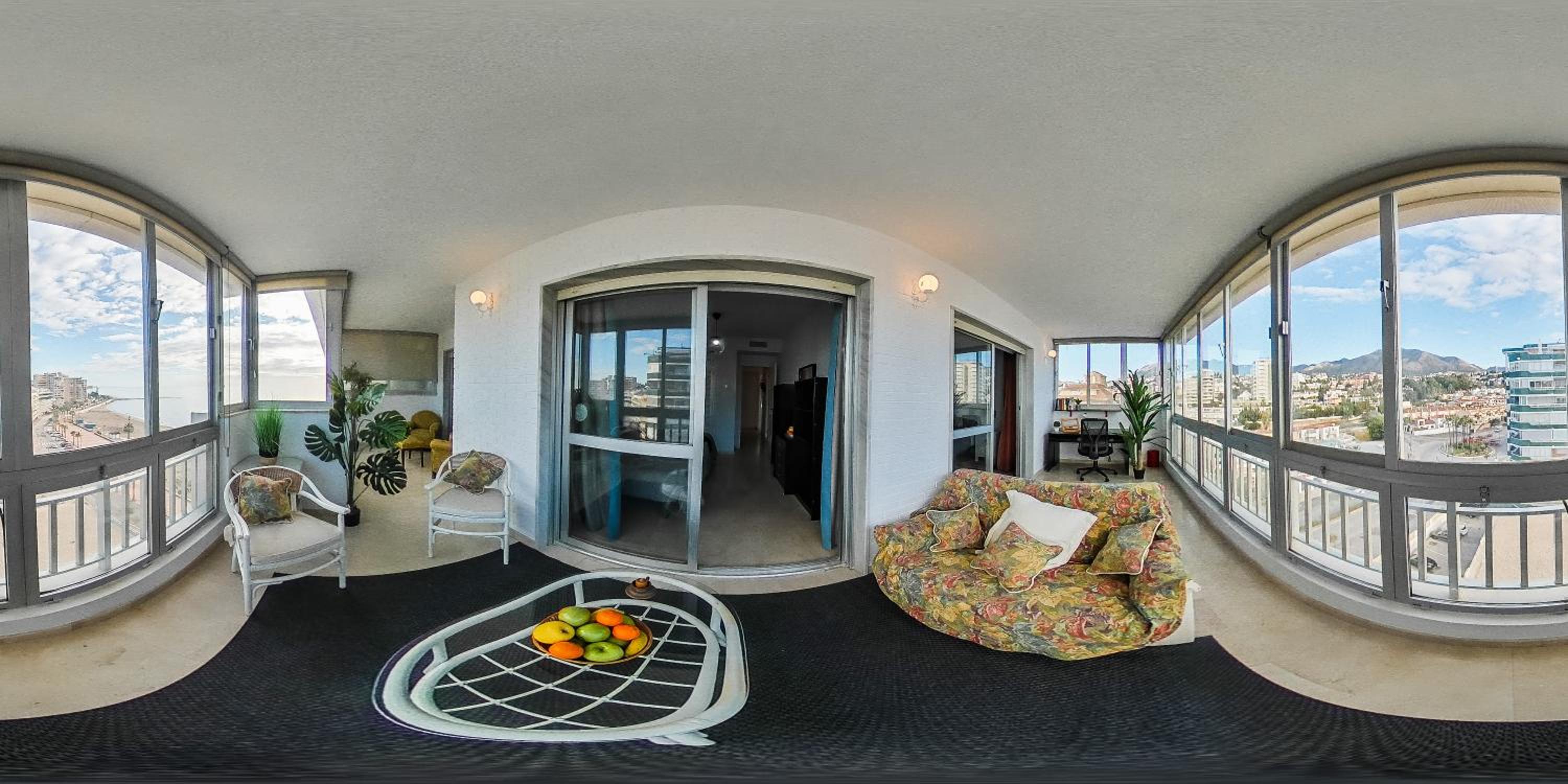 Super Exclusive Beach Fuengirola with free parking
