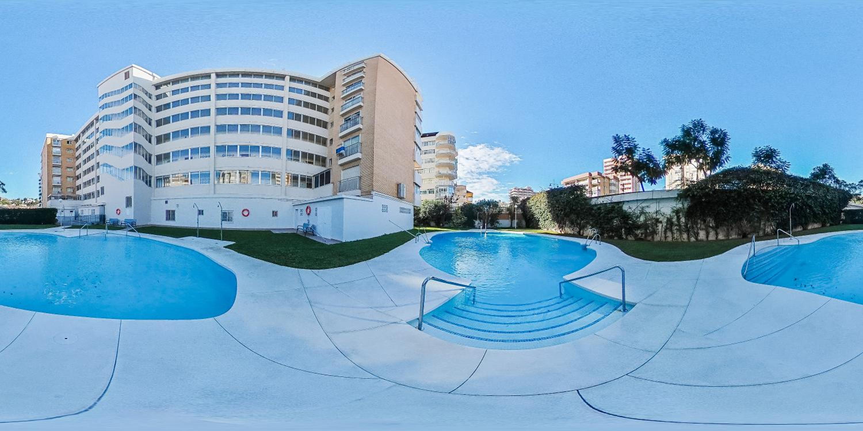 Super Exclusive Beach Fuengirola with free parking