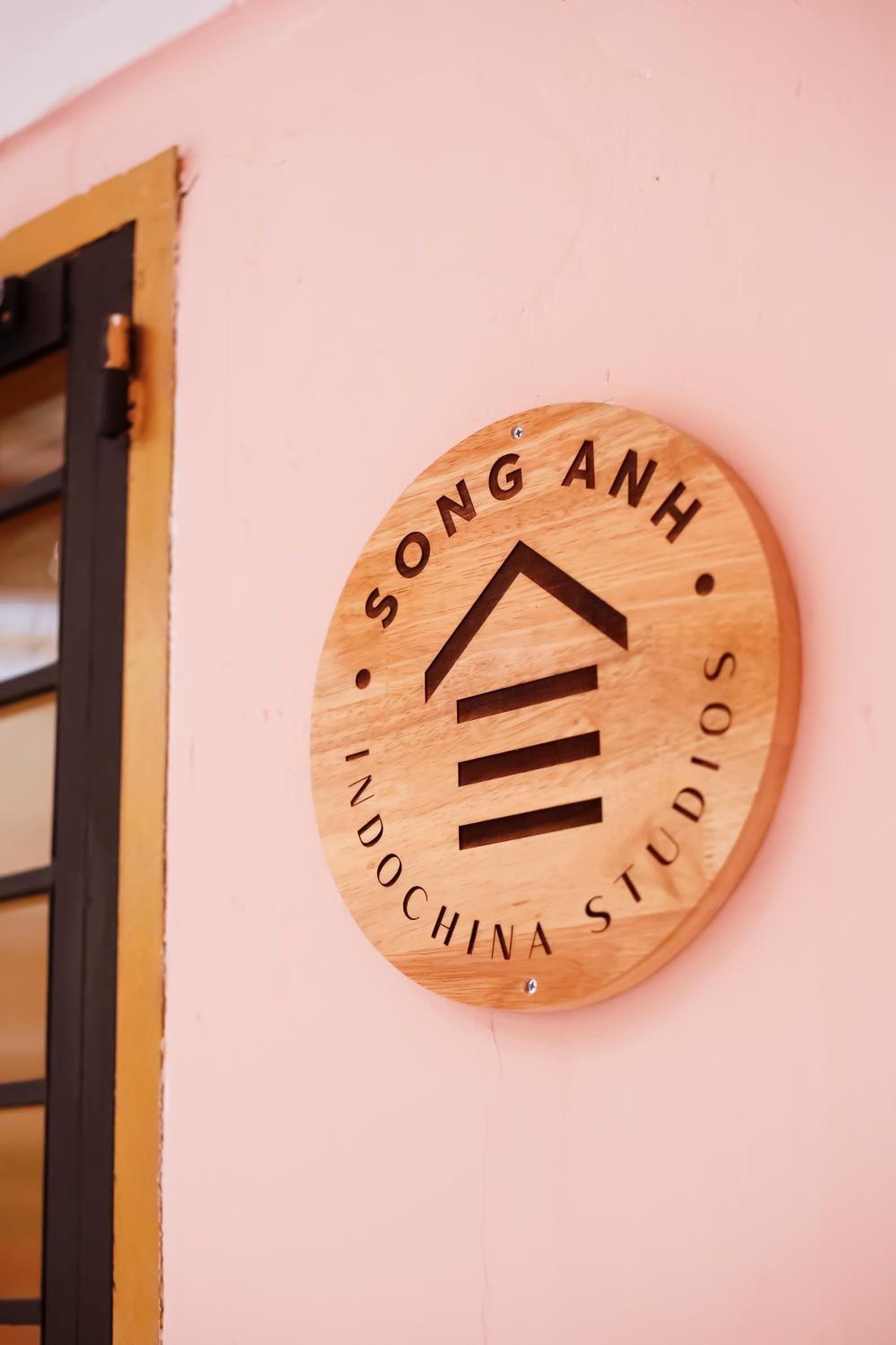 Song Anh Indochina Studios Pasteur
