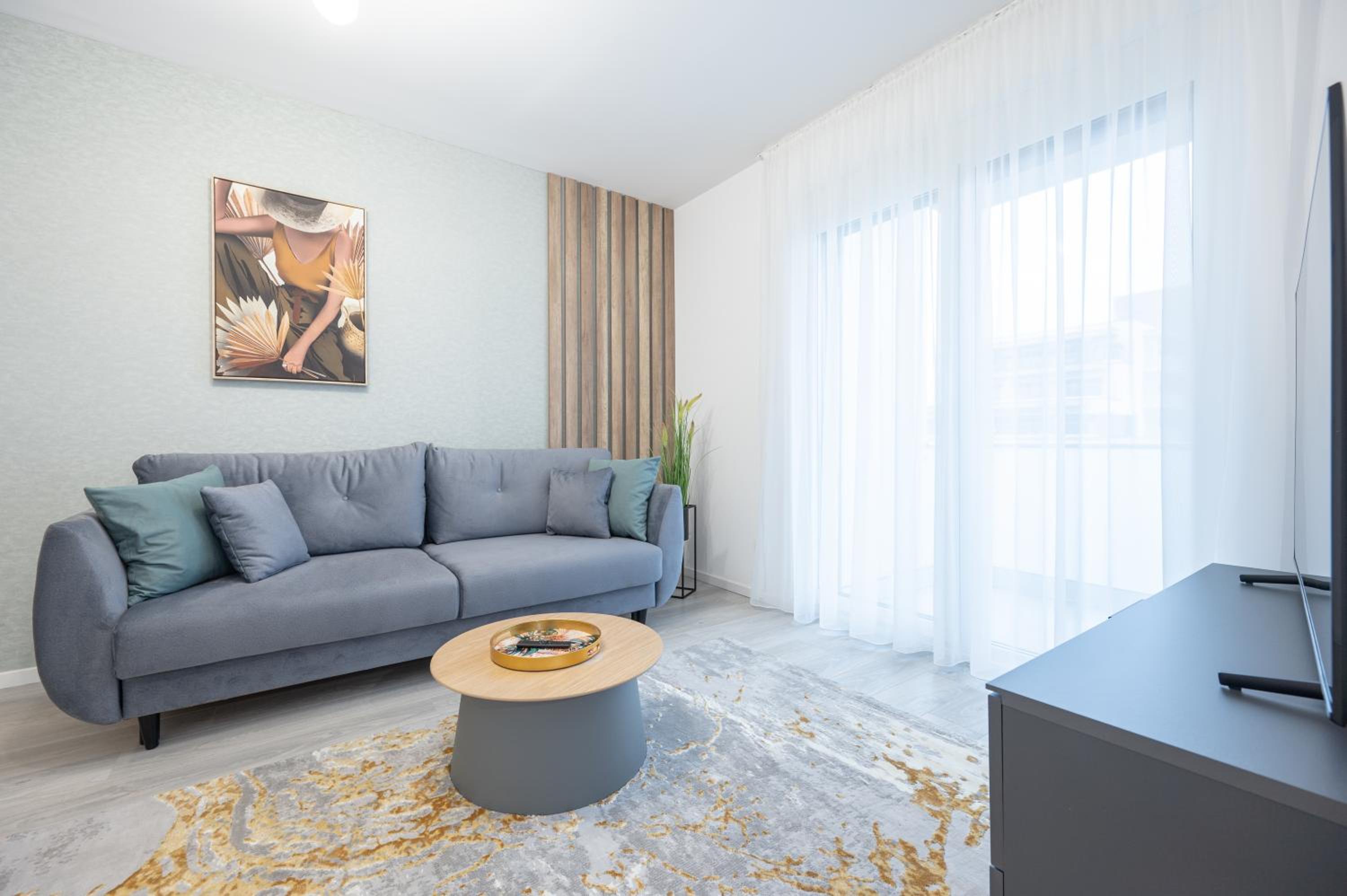 Rosewood Gold view 5