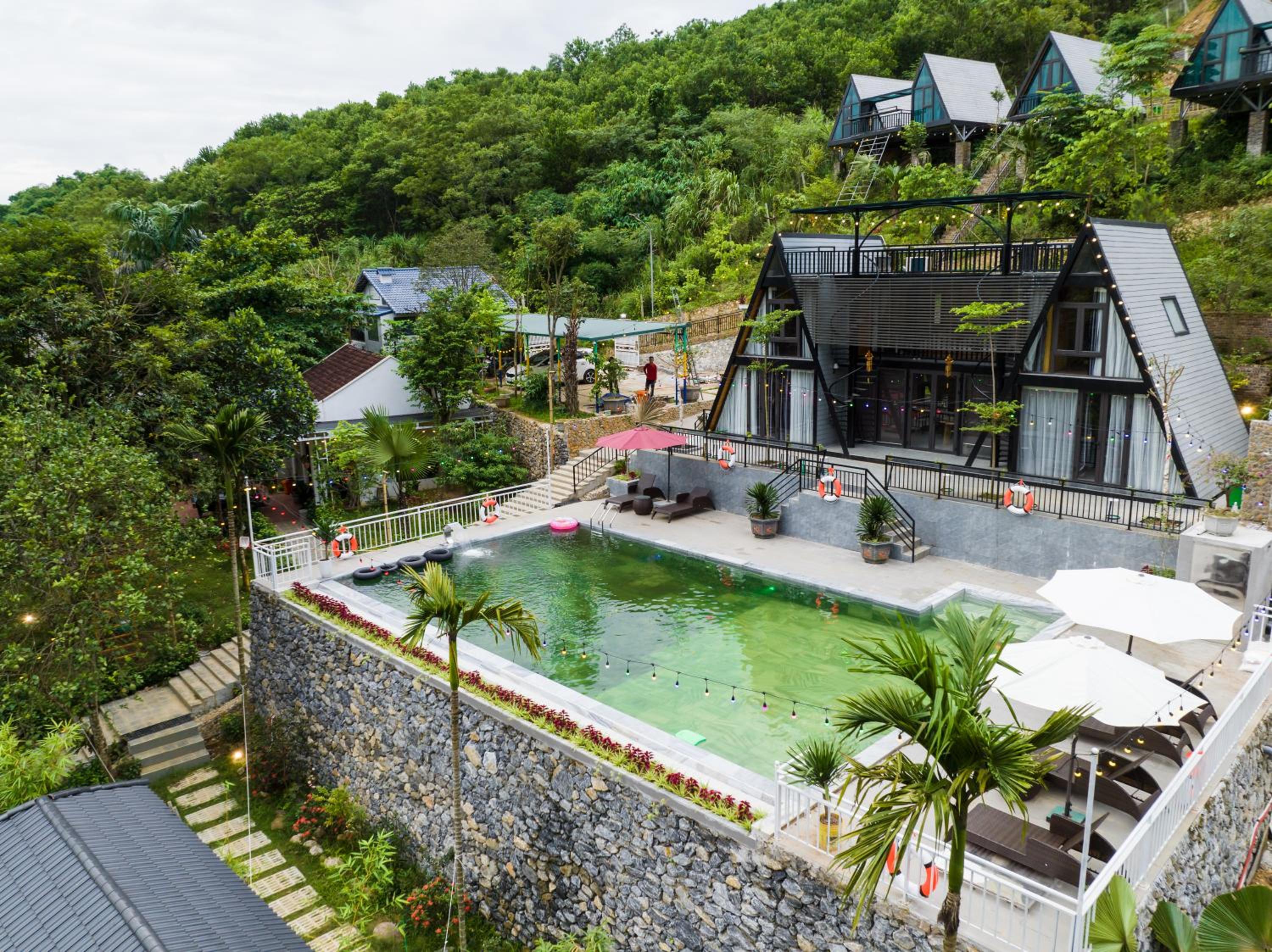 AM Horizon Resort by HOLO