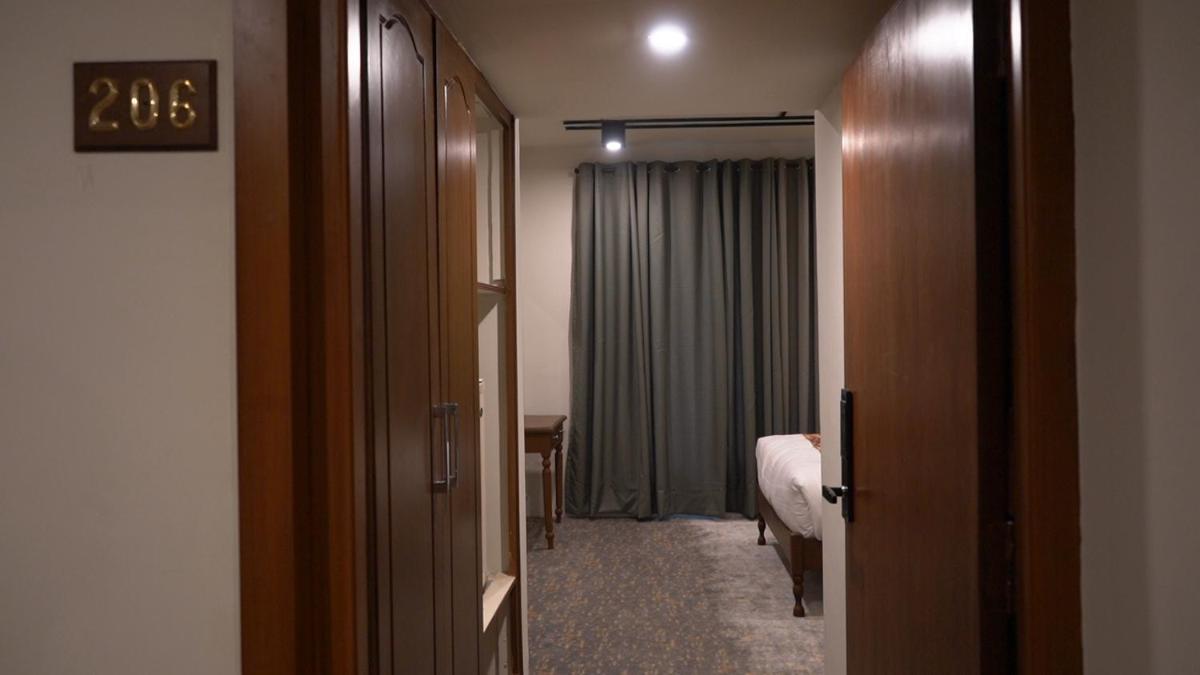 hotel room