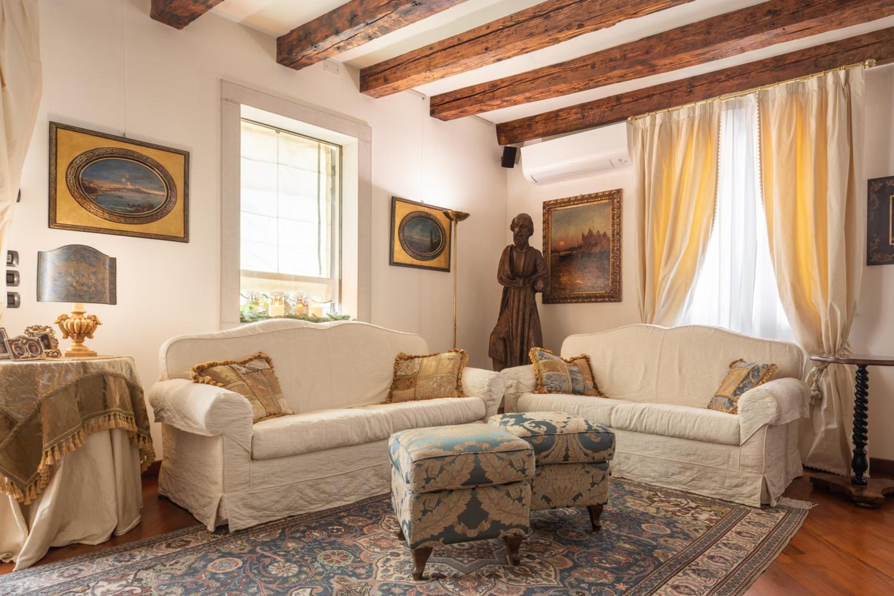 Garden Mansion with Private Mooring R&R