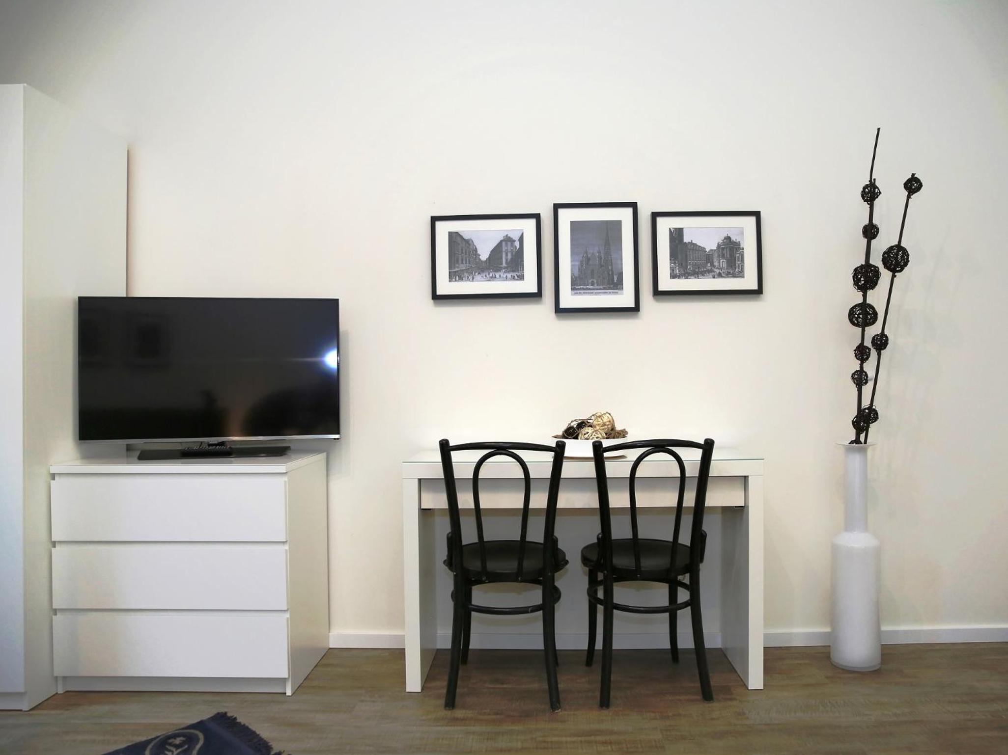 Flatprovider Comfort Eduard Apartment - contactless check in