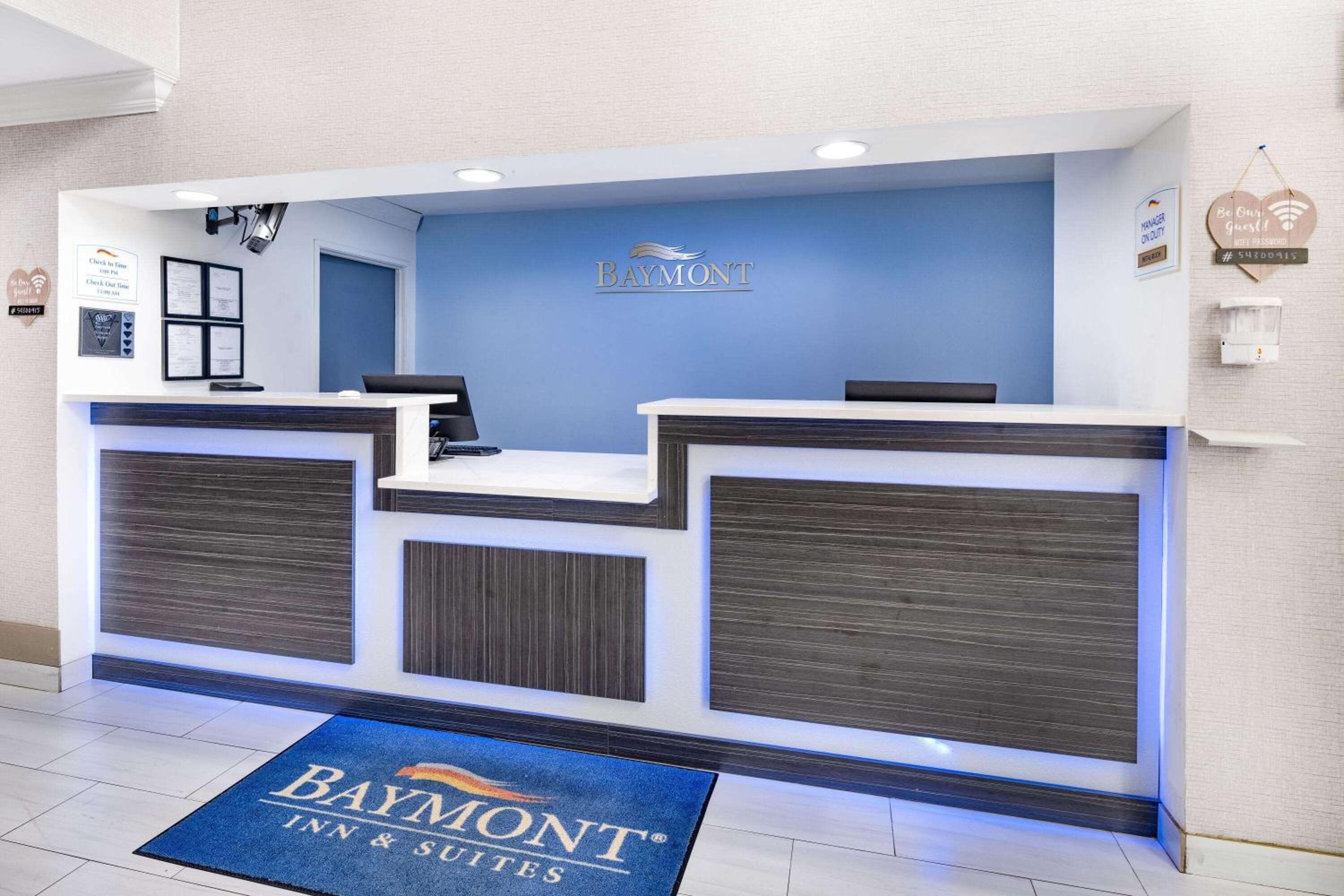 Gurnee Vacations - Baymont by Wyndham Gurnee - Property Image 7