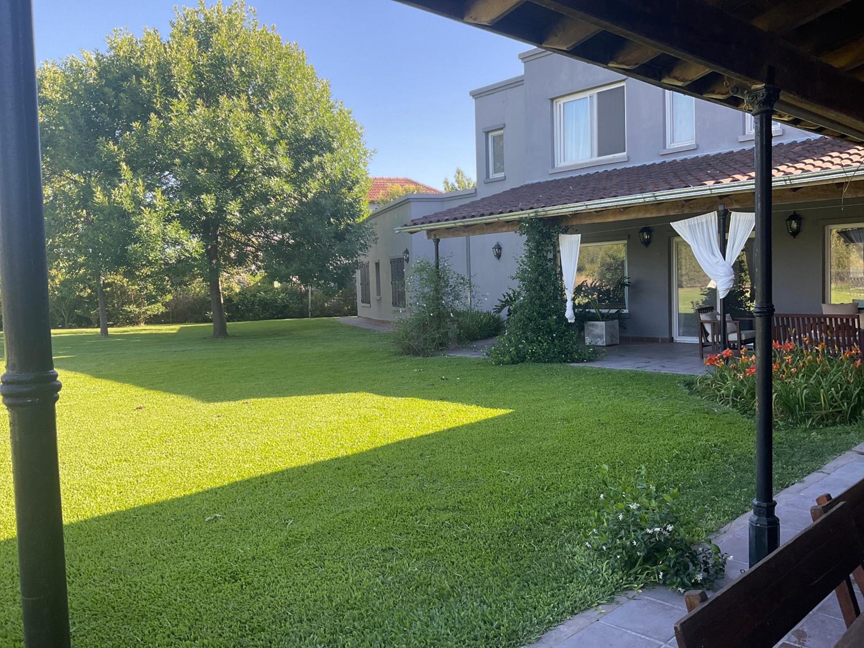 Estancias del Pilar, barrio cerrado vacaciones