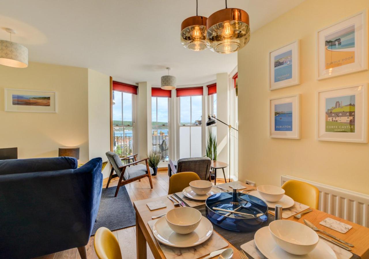 2 Bed in Swanage oc-wy417 view 3