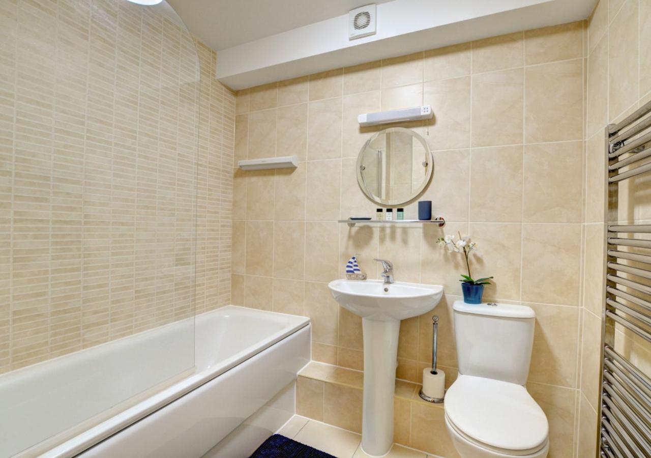 2 Bed in Swanage oc-wy417 view 2