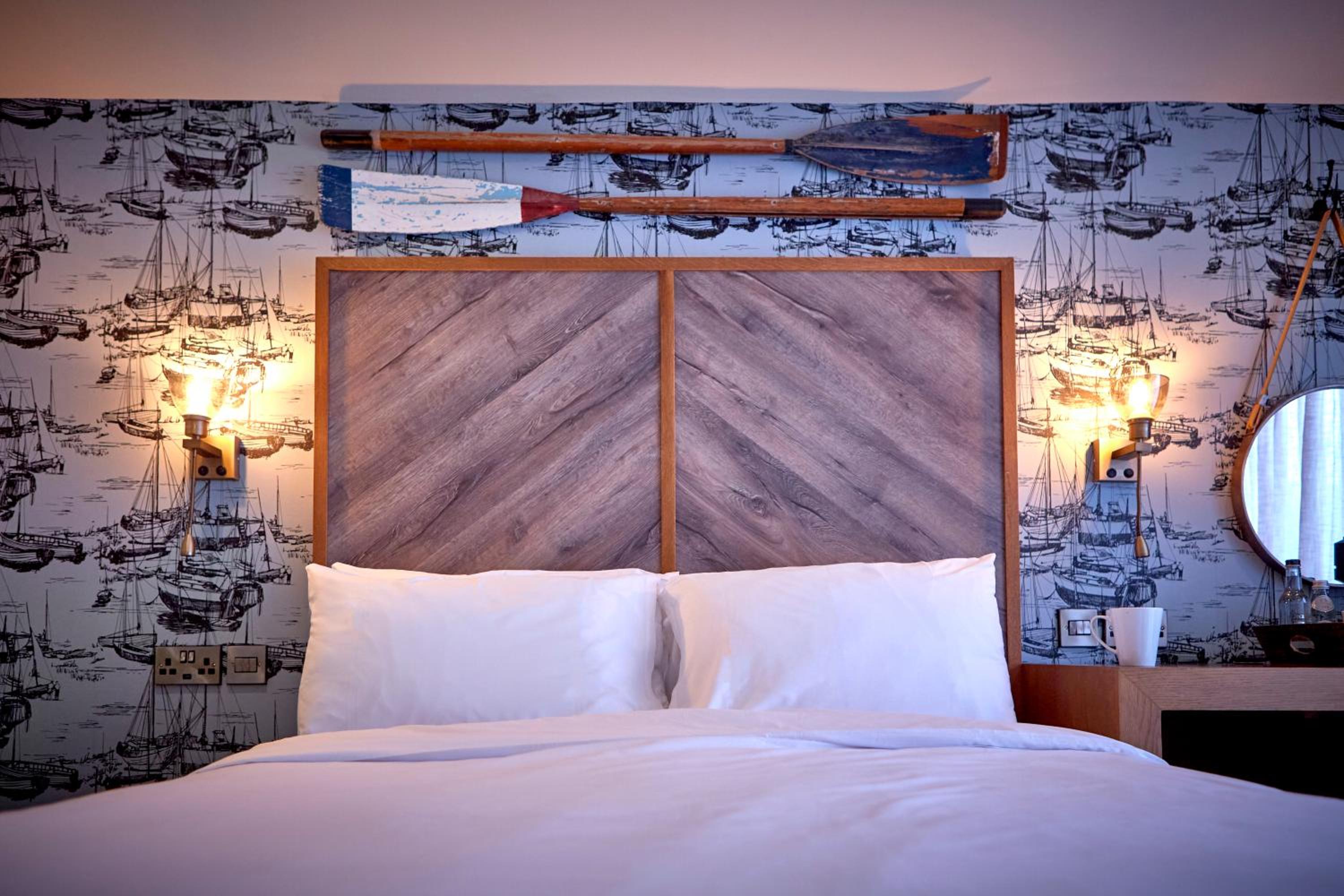 The Boathouse Inn & Riverside Rooms