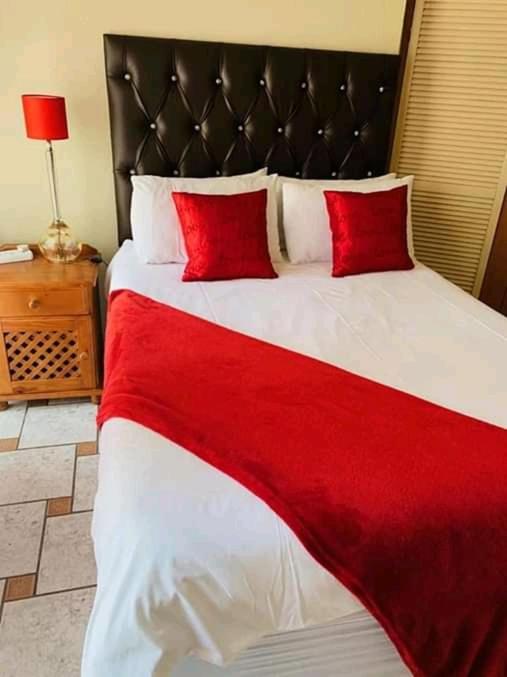 Broadway Shark Guest House