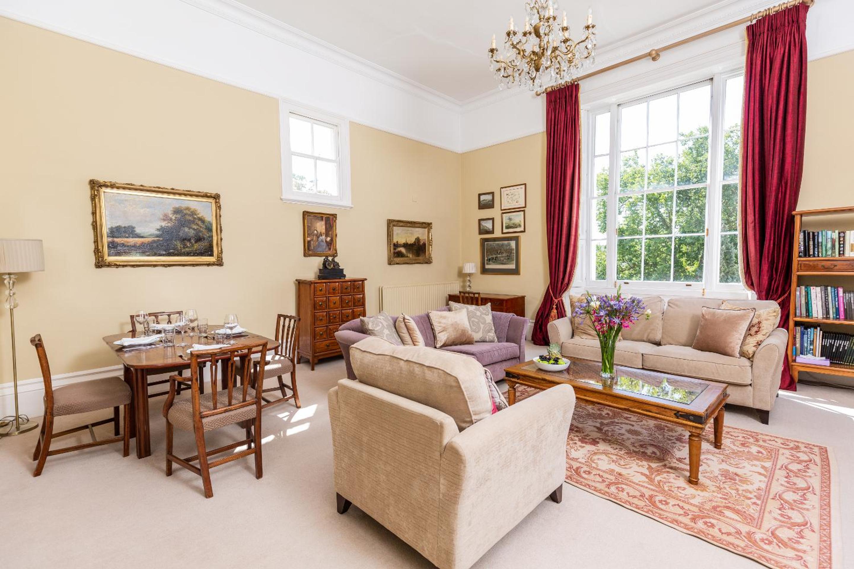 21 Montpellier House - By Luxury Apartments view 4