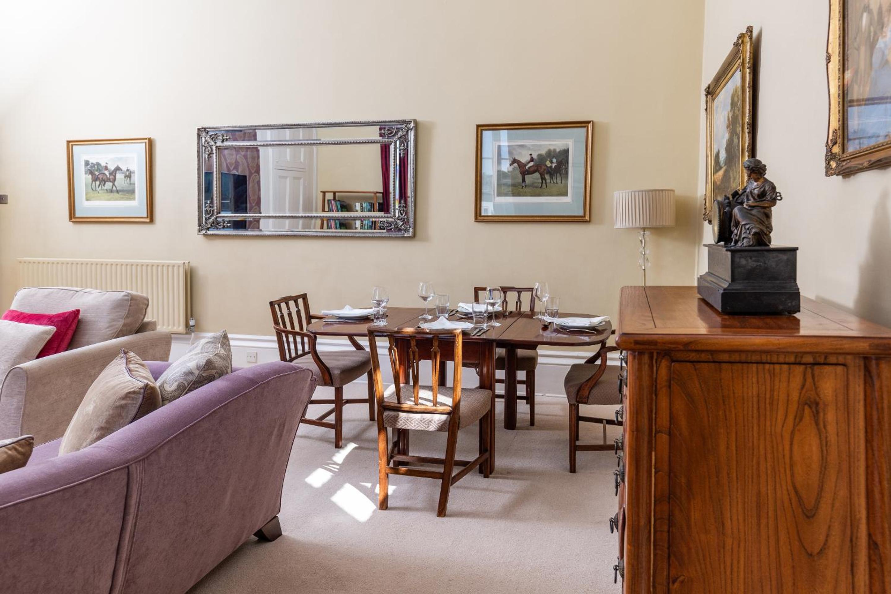 21 Montpellier House - By Luxury Apartments view 2