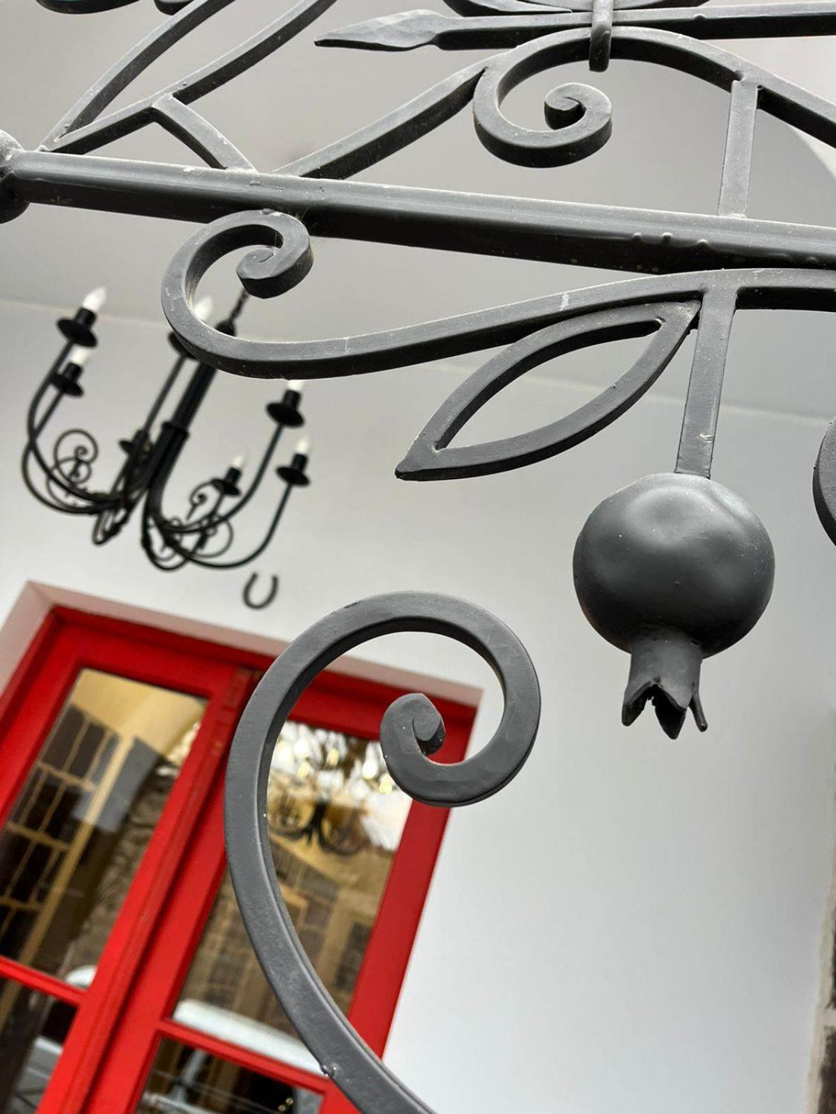 Nur Guest House