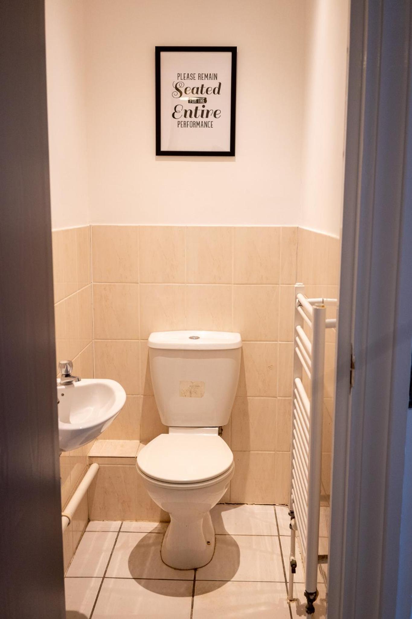 4 Bed, 3 Bath Apartment in City Centre view 4