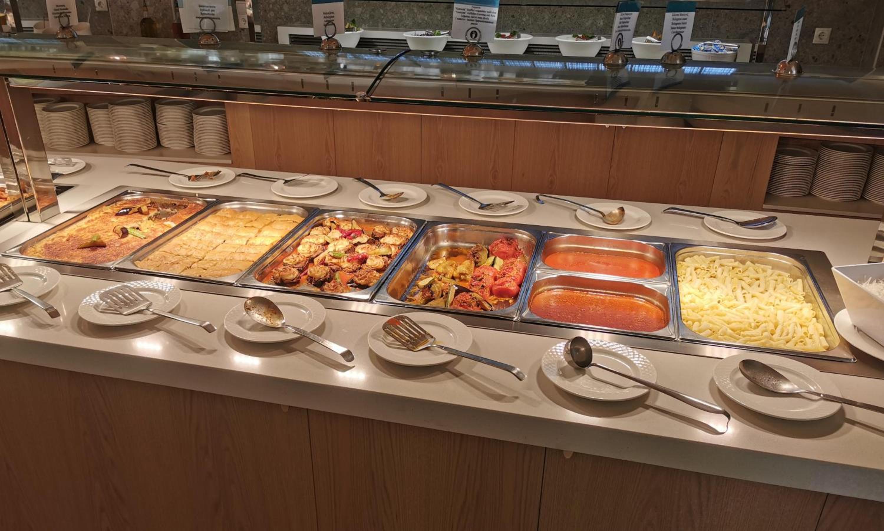 Hydramis Palace Beach Resort