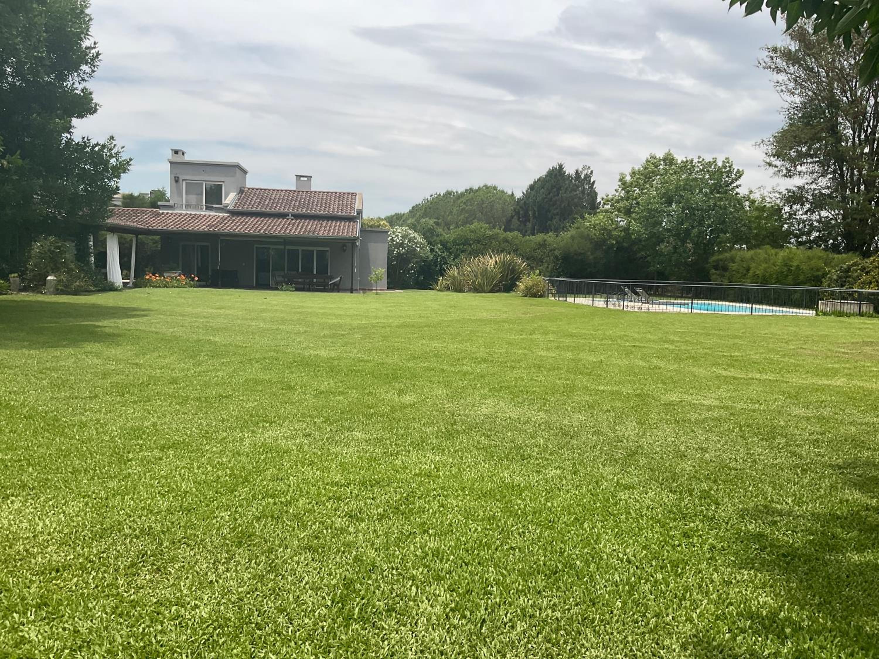 Estancias del Pilar, barrio cerrado vacaciones