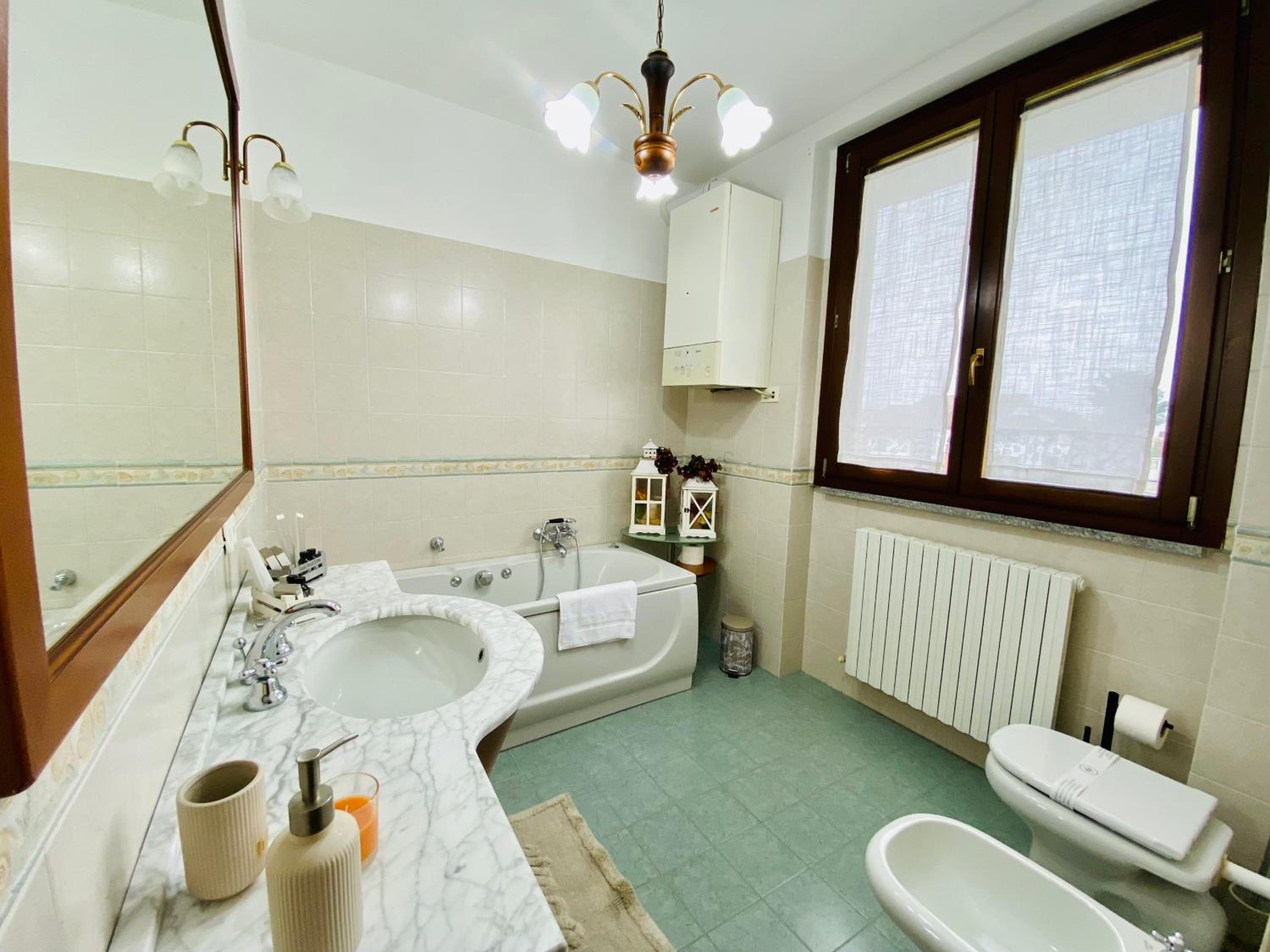 Photo 47