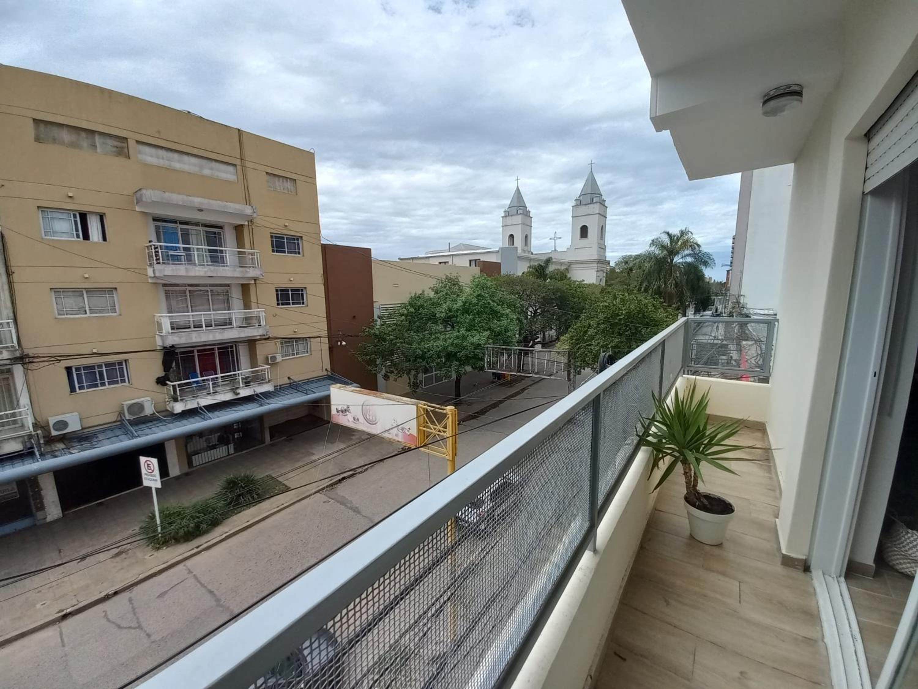 HOME DOS MARTIN a 1 cuadra de peatonal
