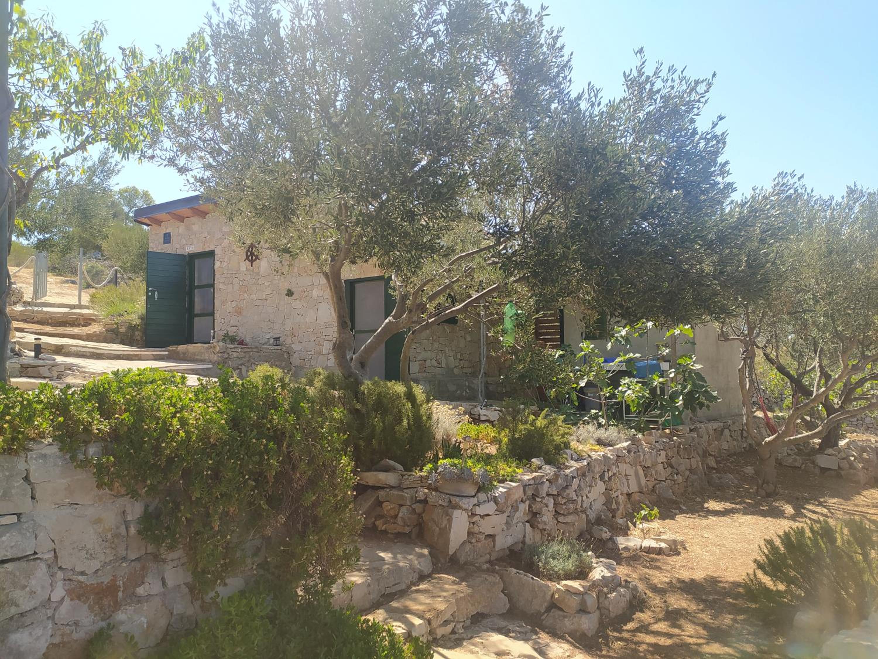 Robinson house Kata view 4