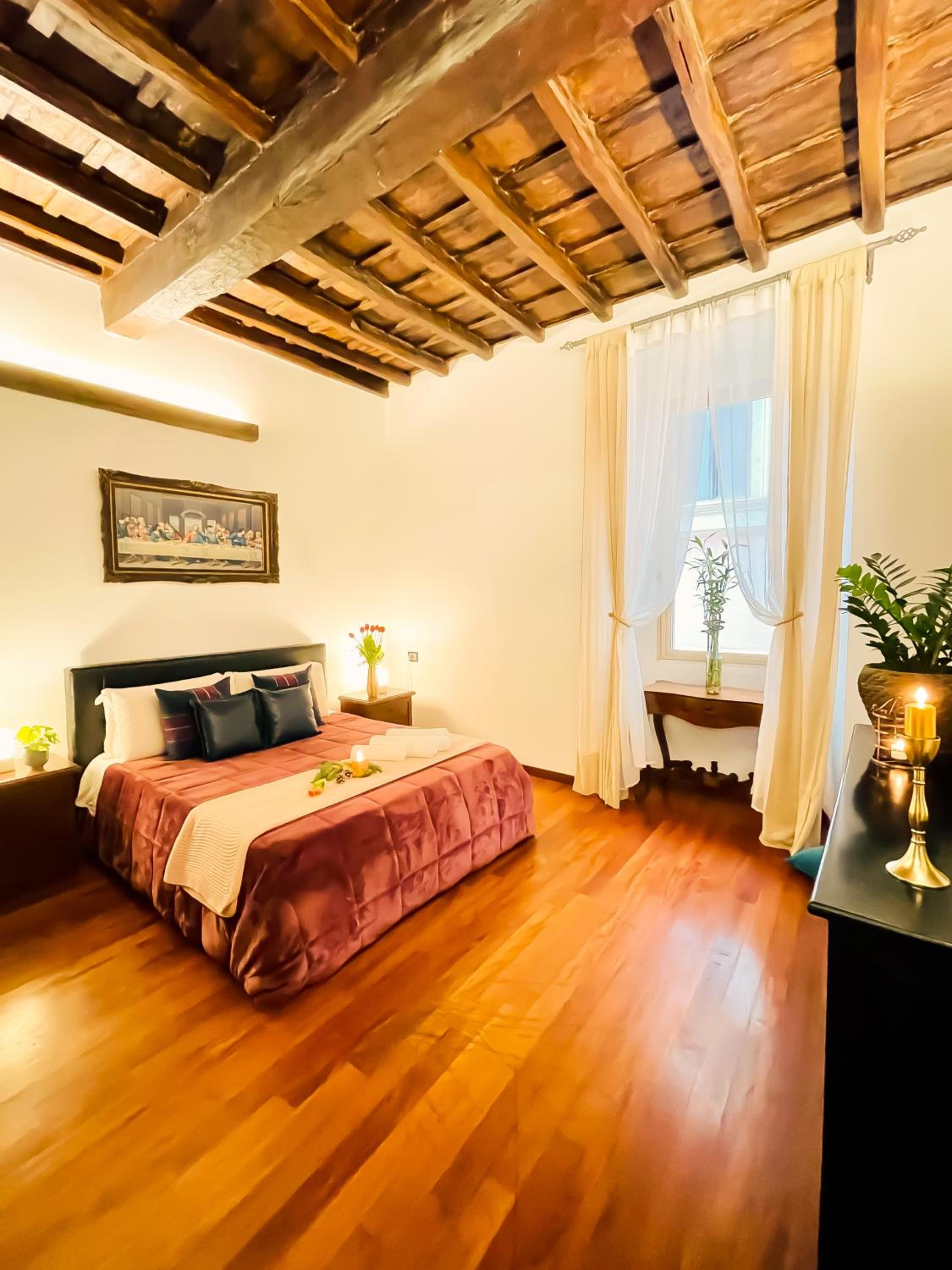 Trevi Fountain Luxury Guest House