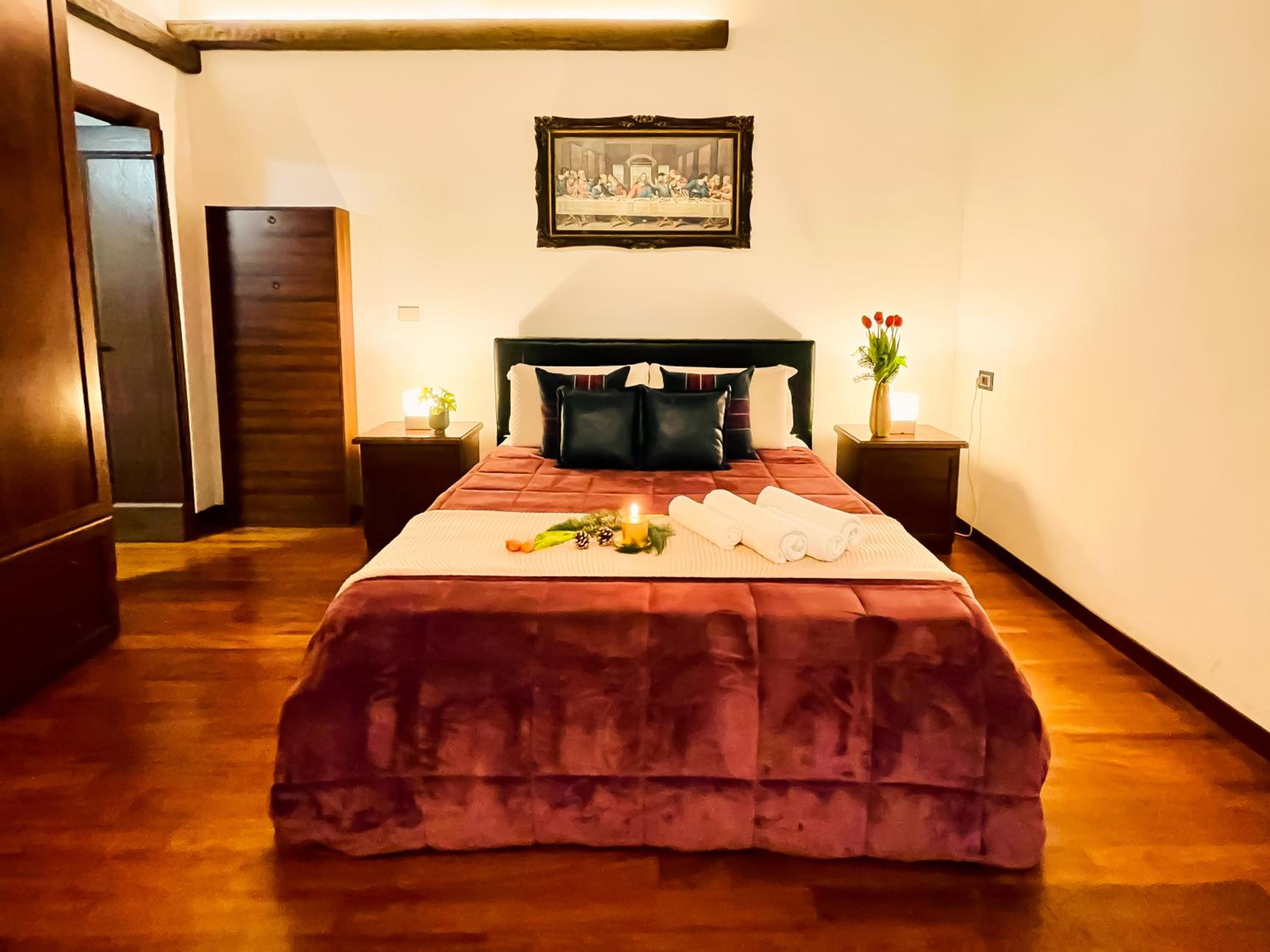 Trevi Fountain Luxury Guest House