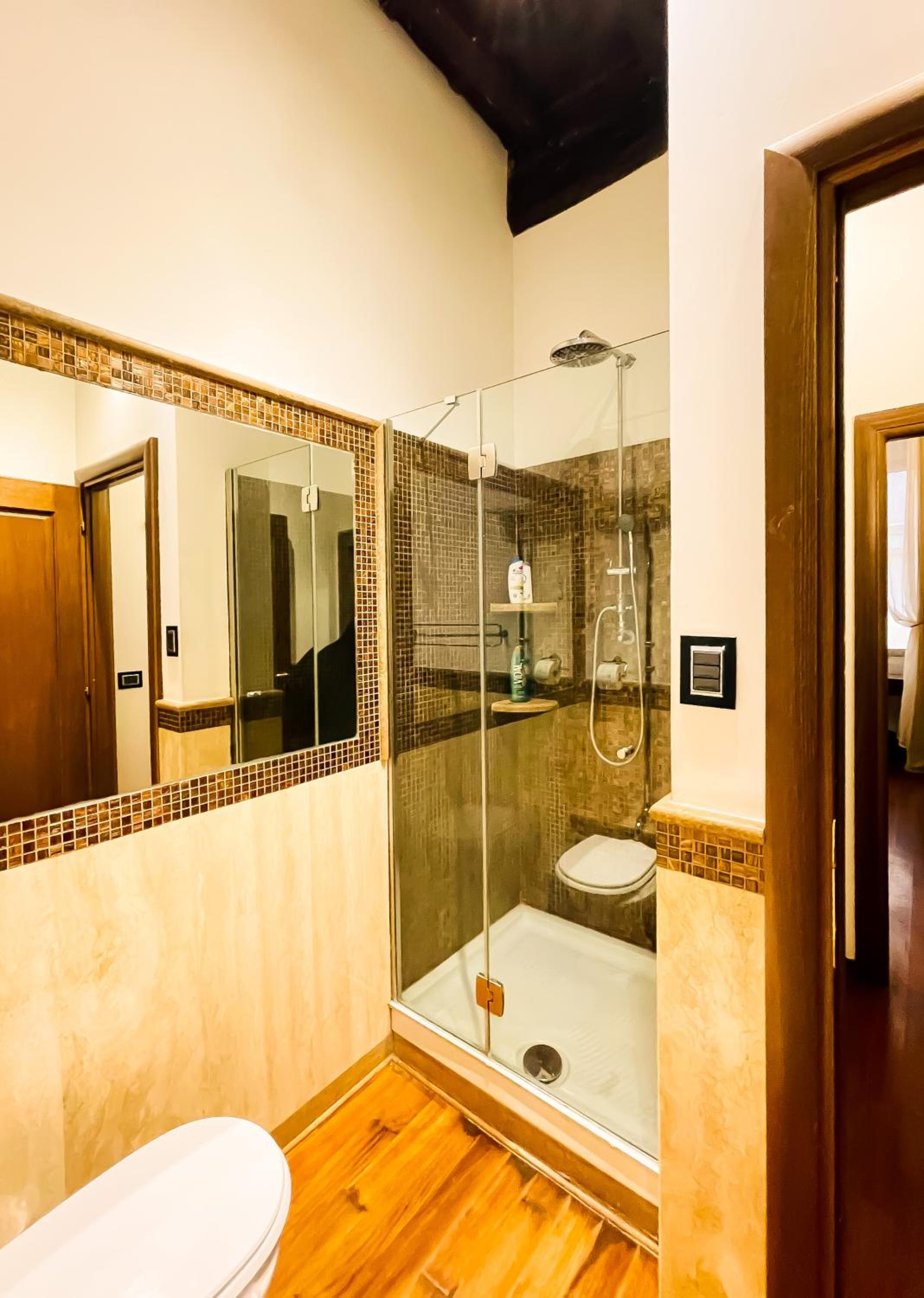 Trevi Fountain Luxury Guest House