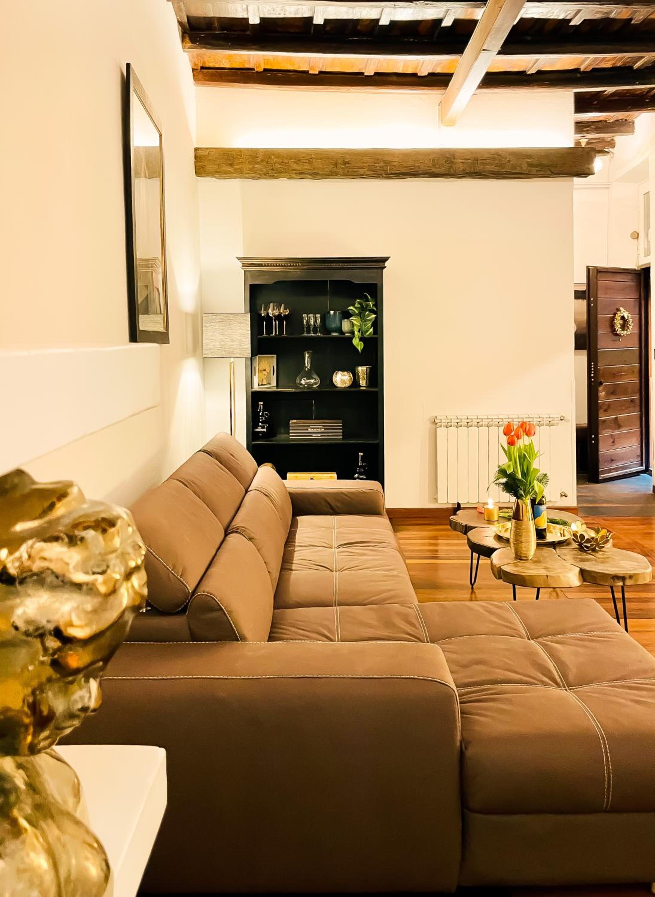 Trevi Fountain Luxury Guest House
