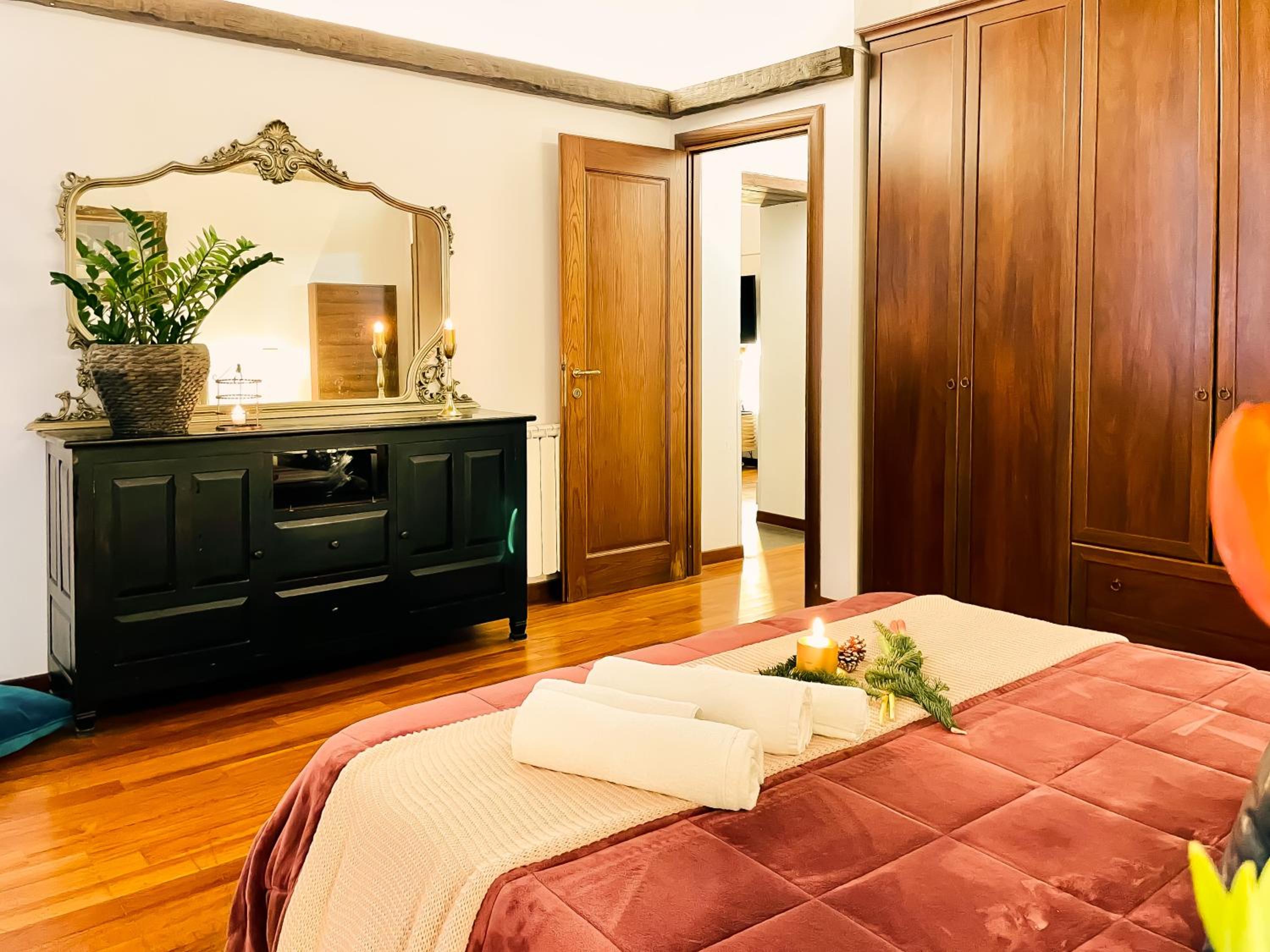 Trevi Fountain Luxury Guest House