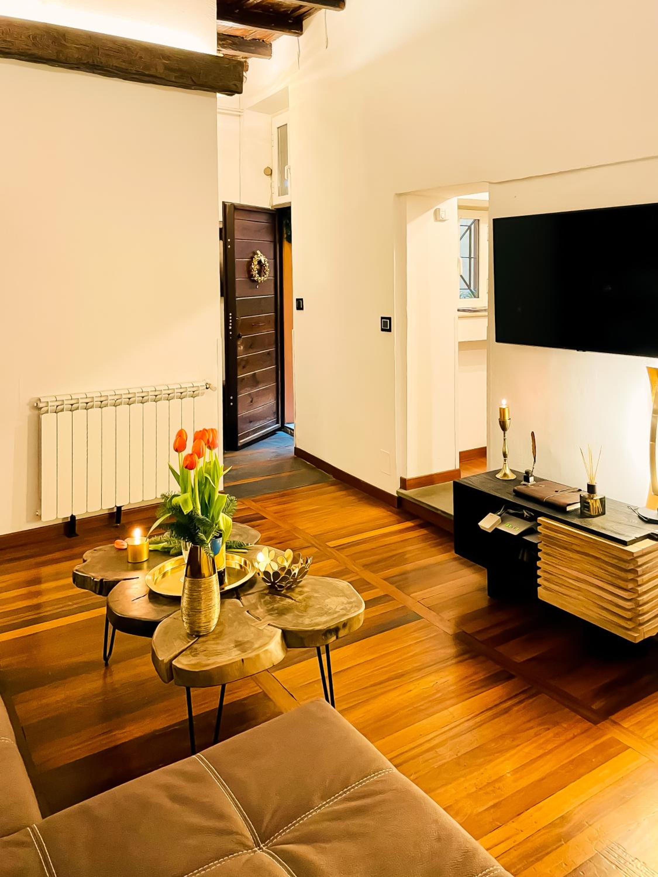 Trevi Fountain Luxury Guest House