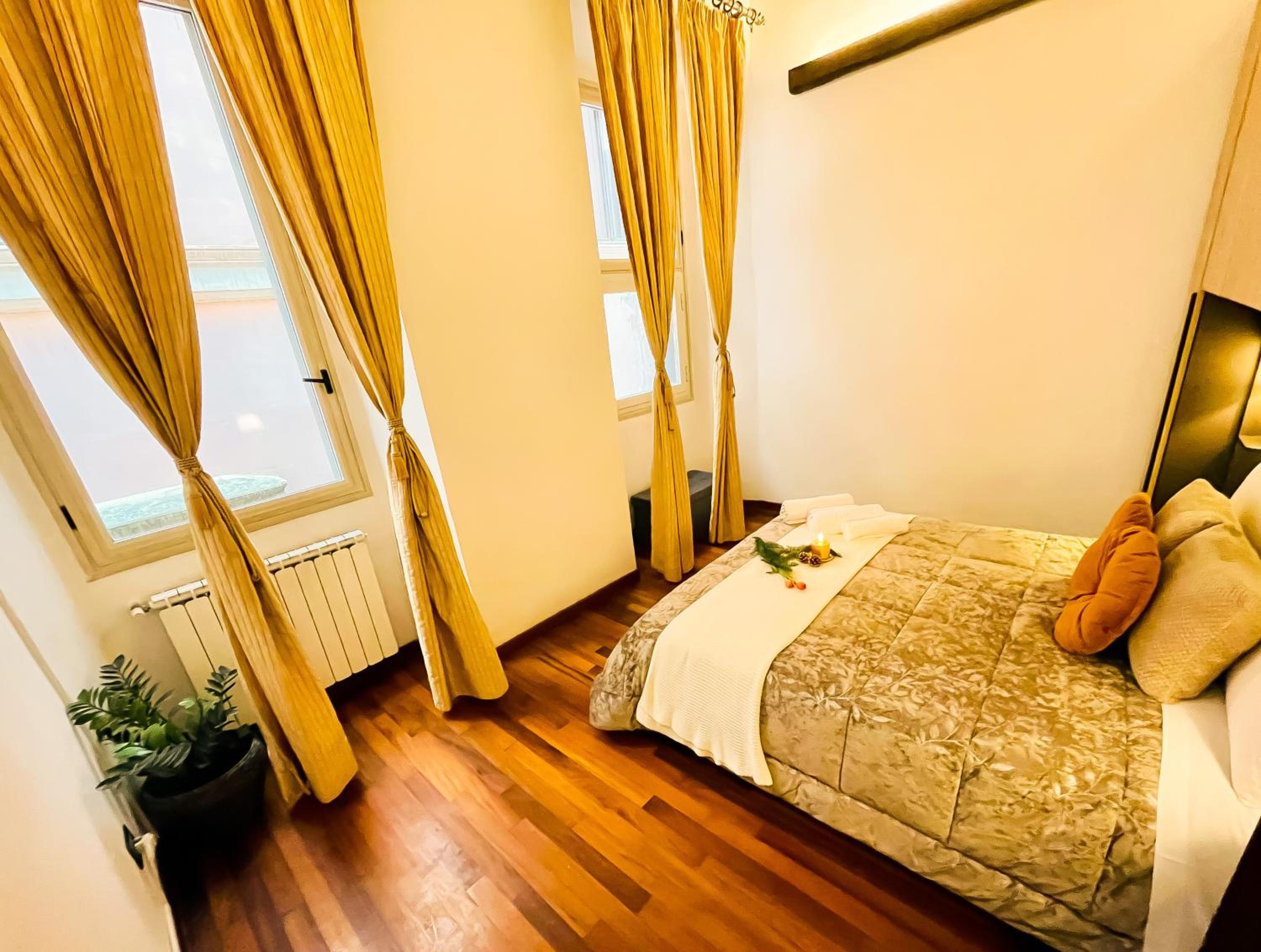 Trevi Fountain Luxury Guest House