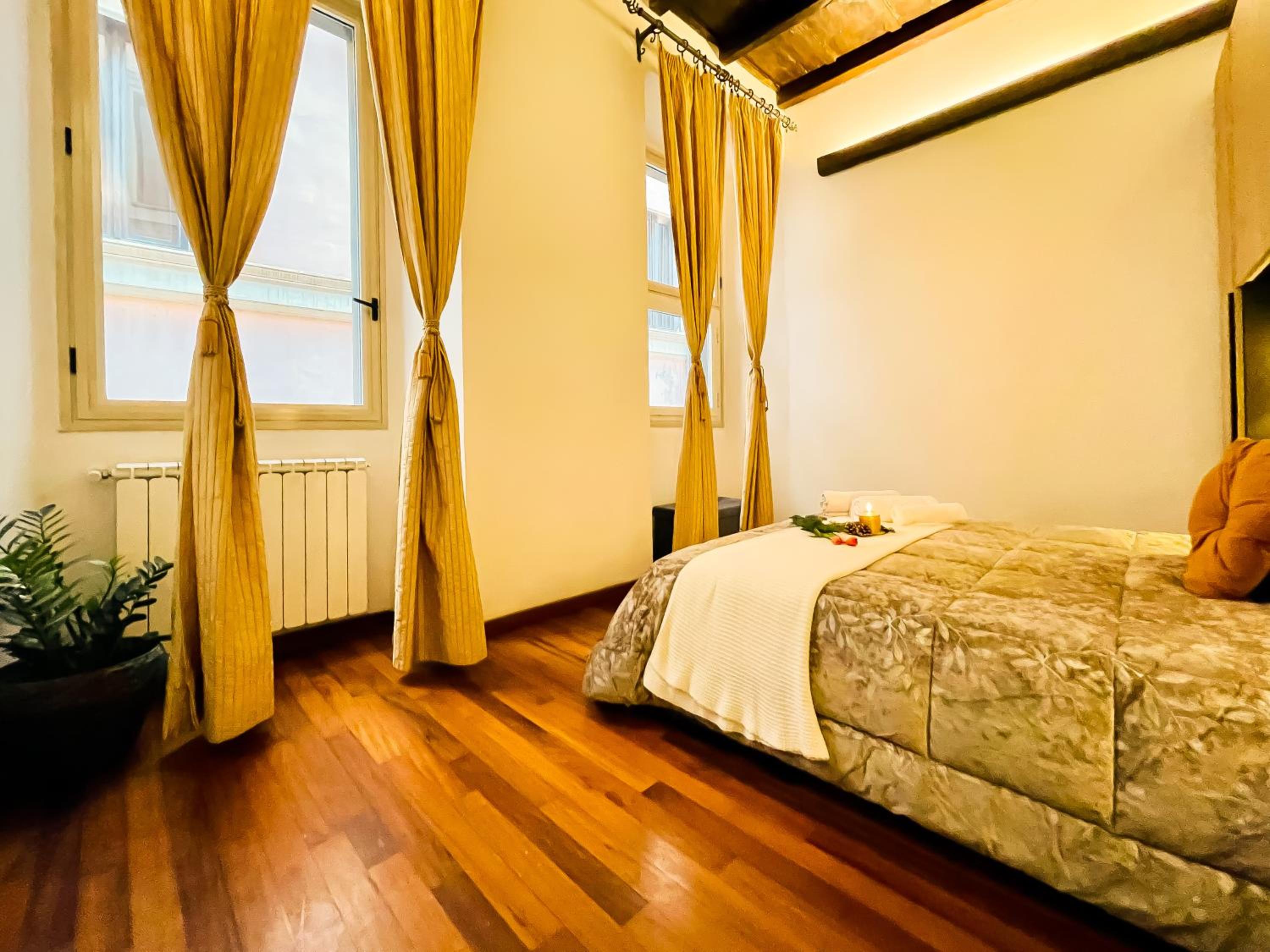 Trevi Fountain Luxury Guest House