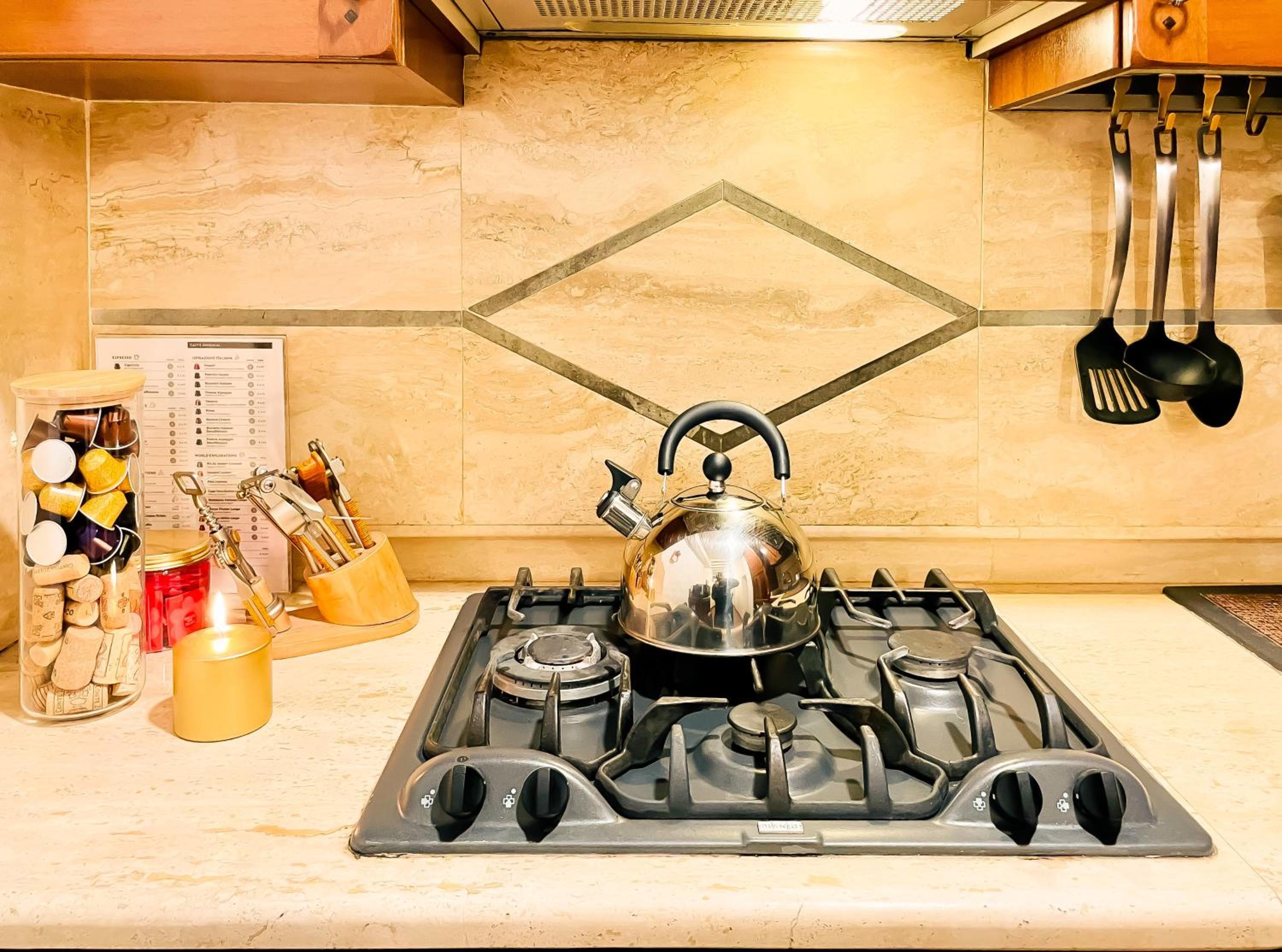 Trevi Fountain Luxury Guest House