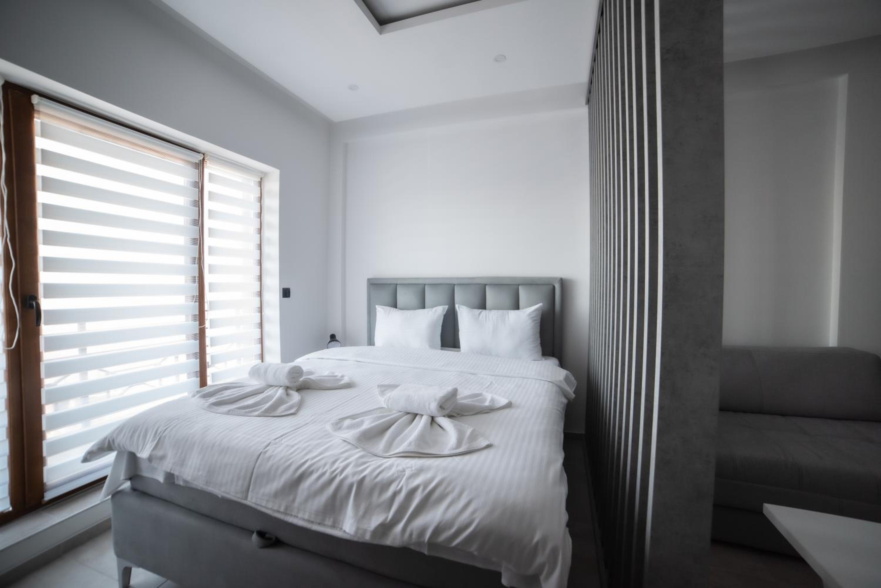 NLux 10 Apartment