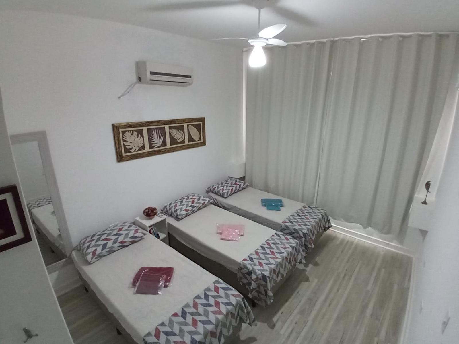 Ponta da Praia amplo 3dorm 3ban frente ao mar