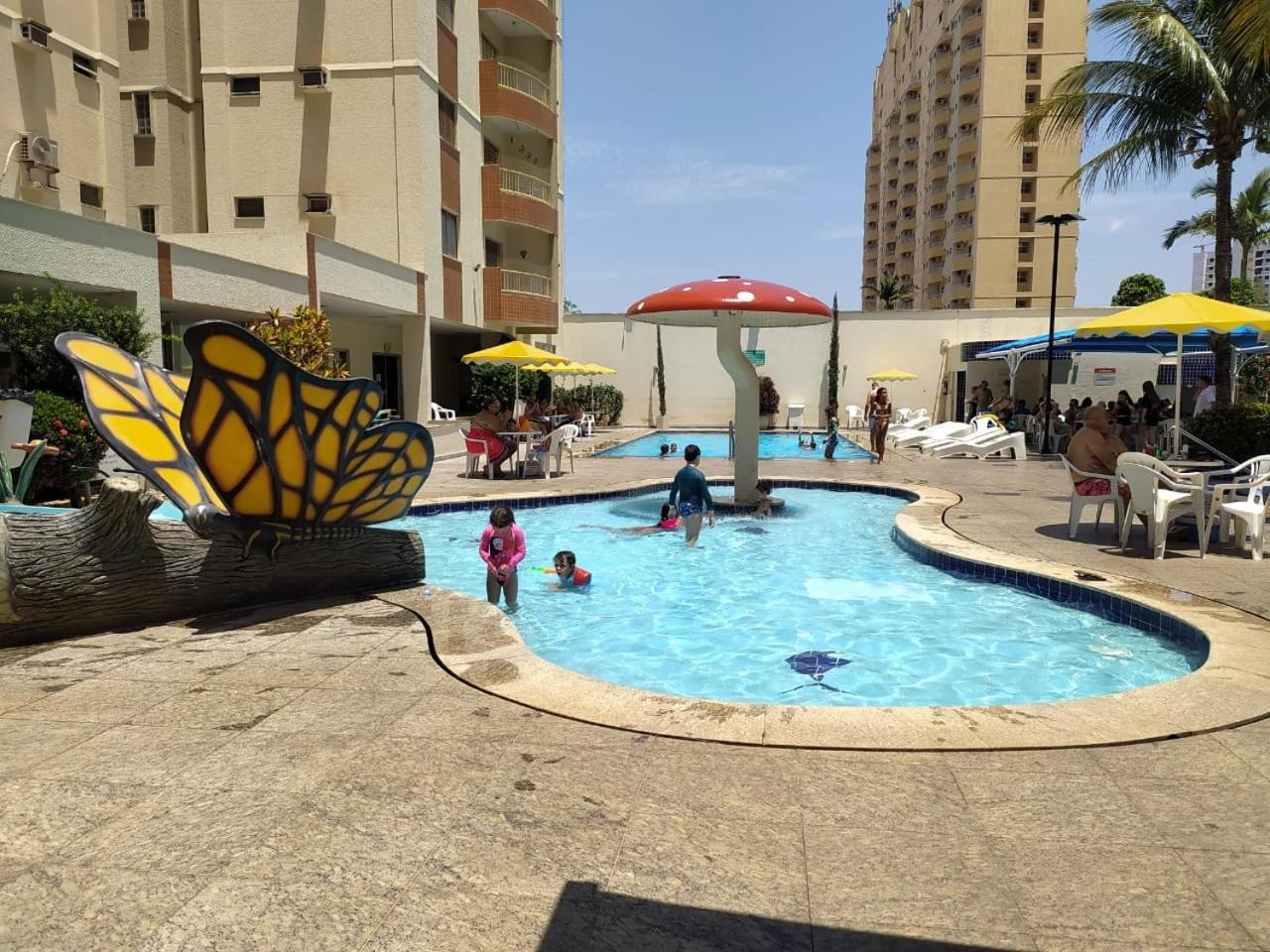 Jardins das Thermas Caldas Novas perto do Clube Privê