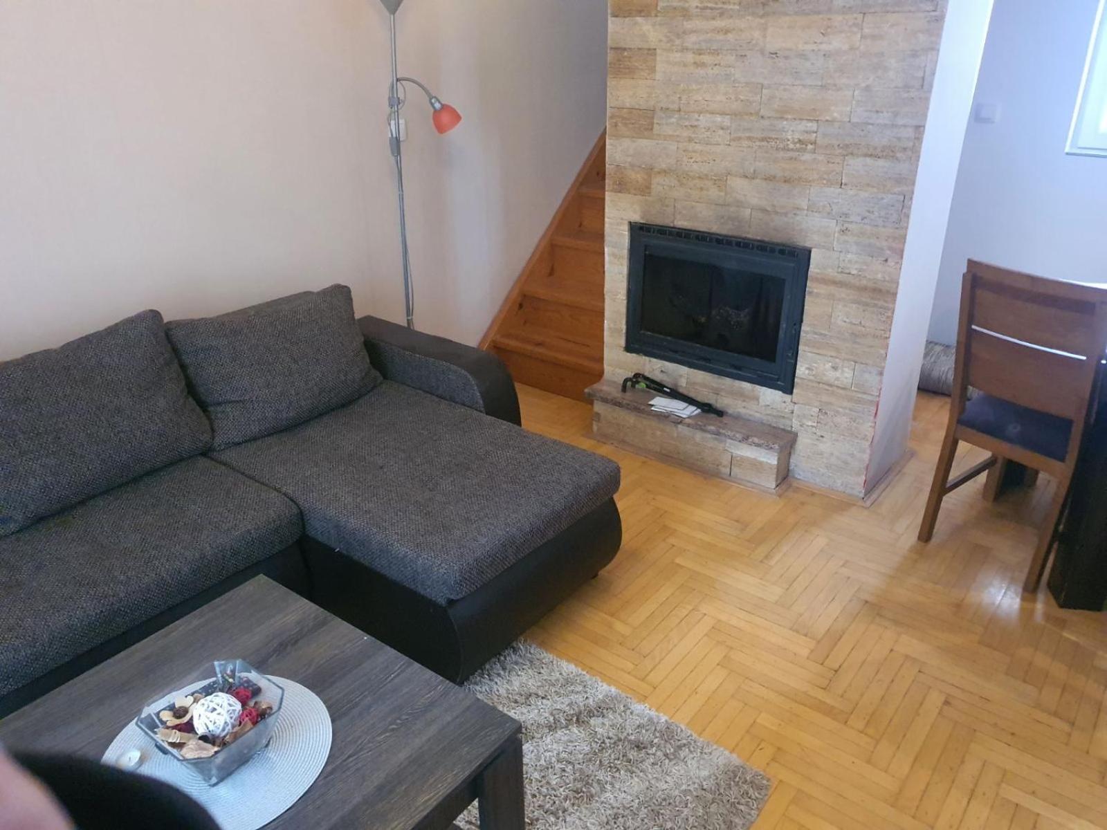 Apartmani Panovic MKKraljevi Čardaci view 5