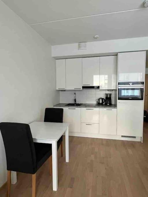 City apartment nearby Airport